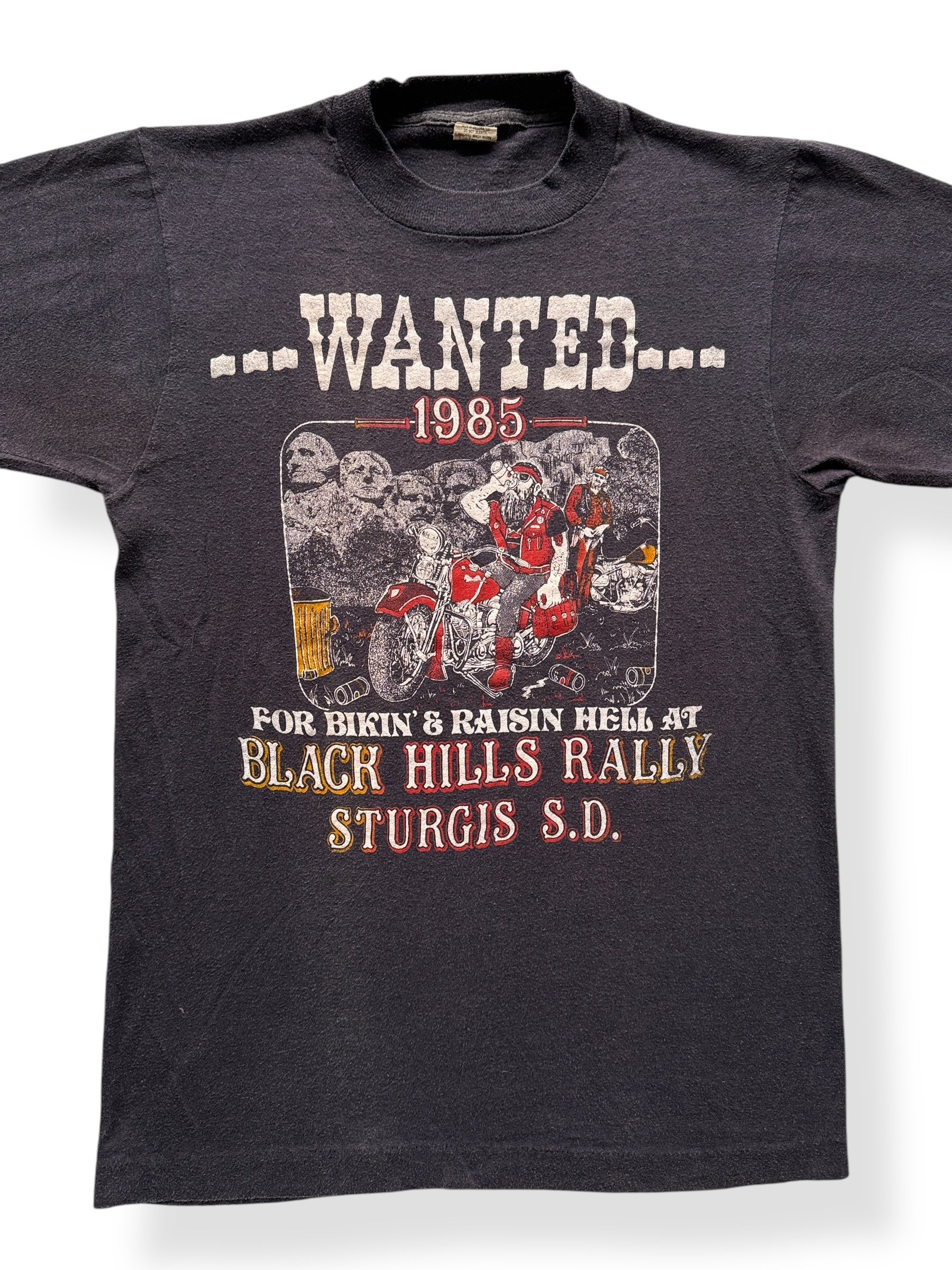 Front Close Up of Vintage 1985 Wanted Sturgis Tee SZ XS