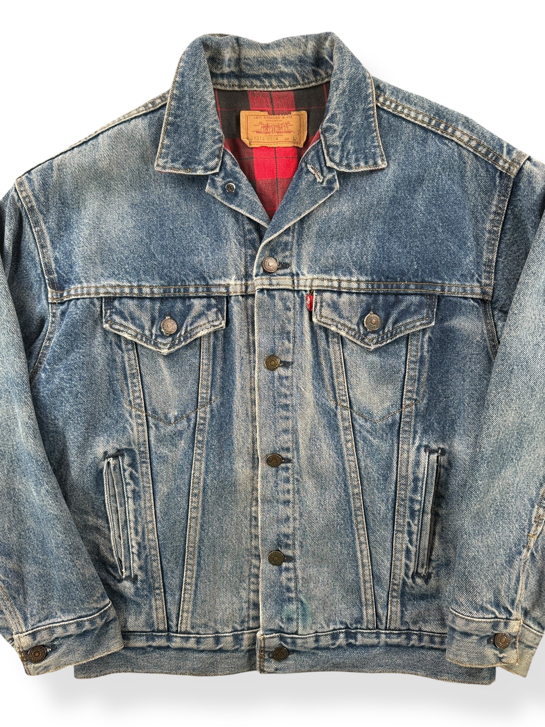 Front Close Up of Vintage Levis 4 Pocket 57510 Trucker Jacket SZ L