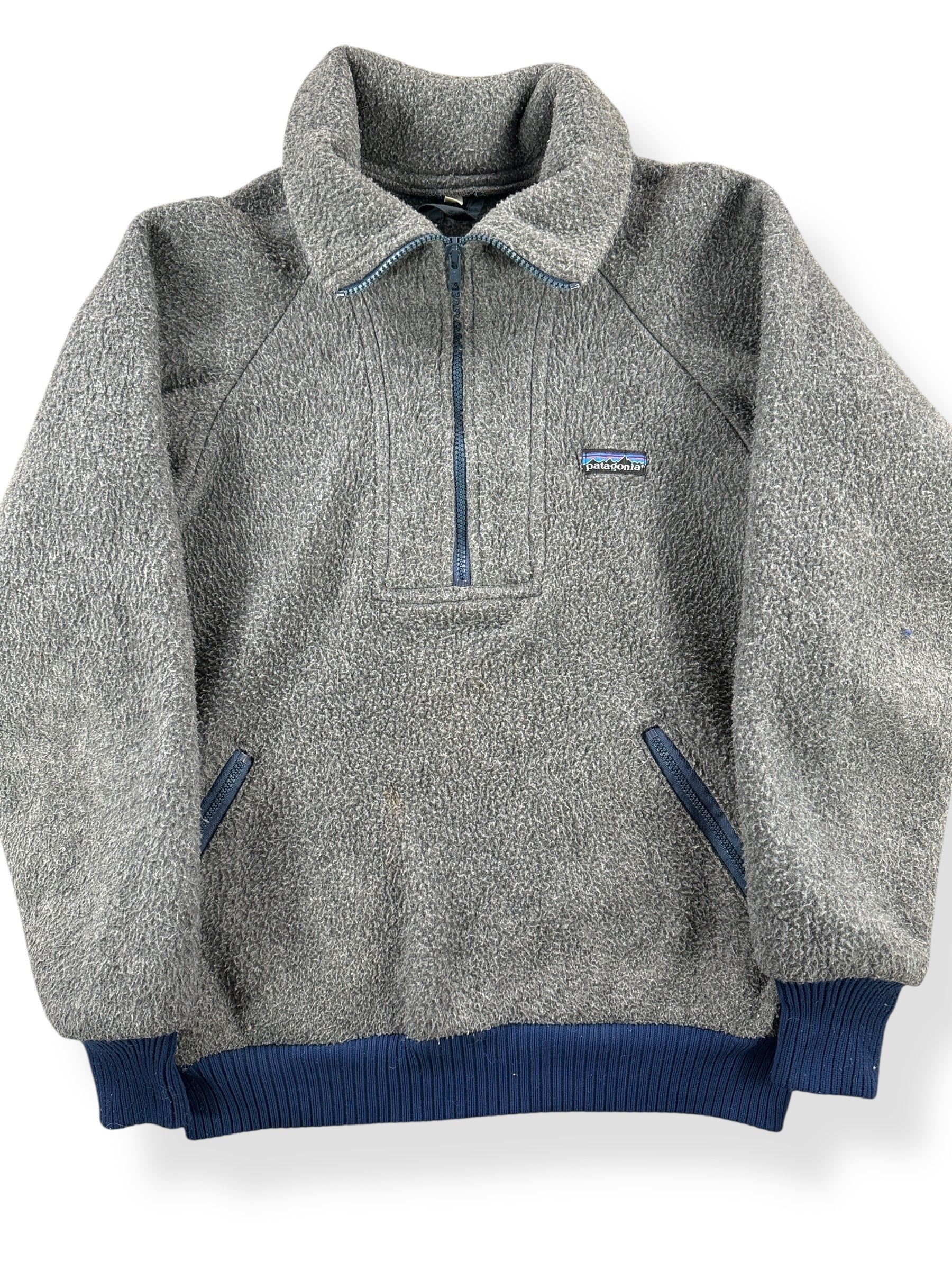 Front Close Up of Vintage Grey Patagonia Quarter Zip Jacket SZ S