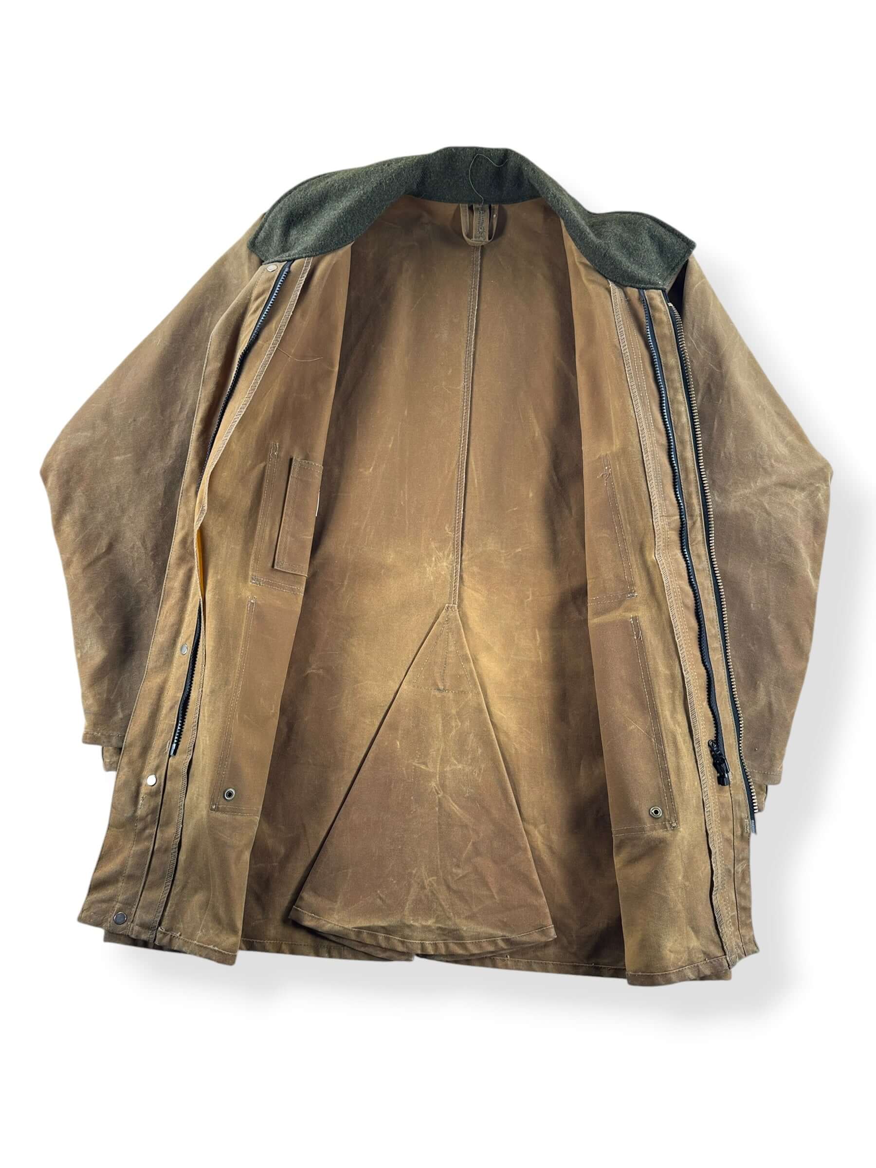 Inside of Filson Tin Cloth Packer 61NXL SZ L
