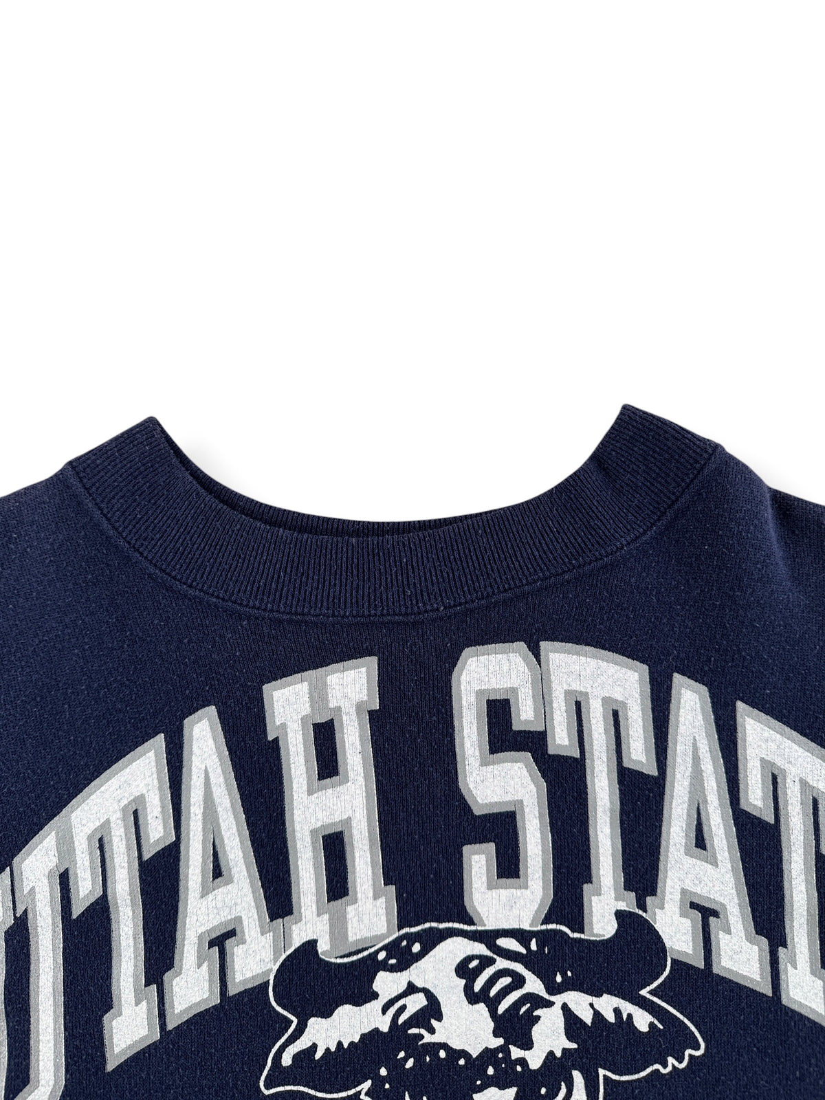 Collar on Vintage Utah Aggies Crewneck SZ XL