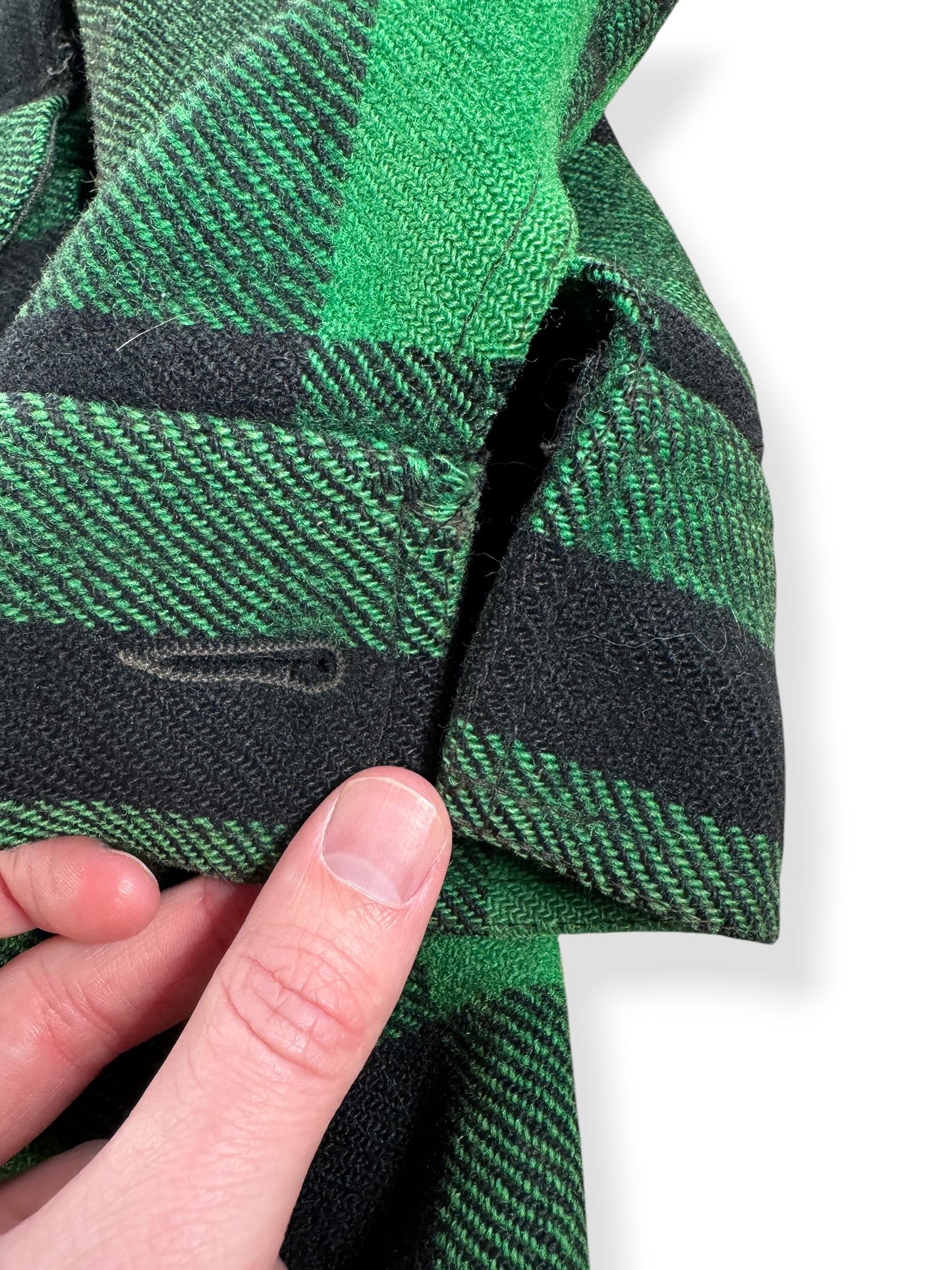 Missing Button on Vintage Filson Green & Black Mackinaw Cruiser SZ 42
