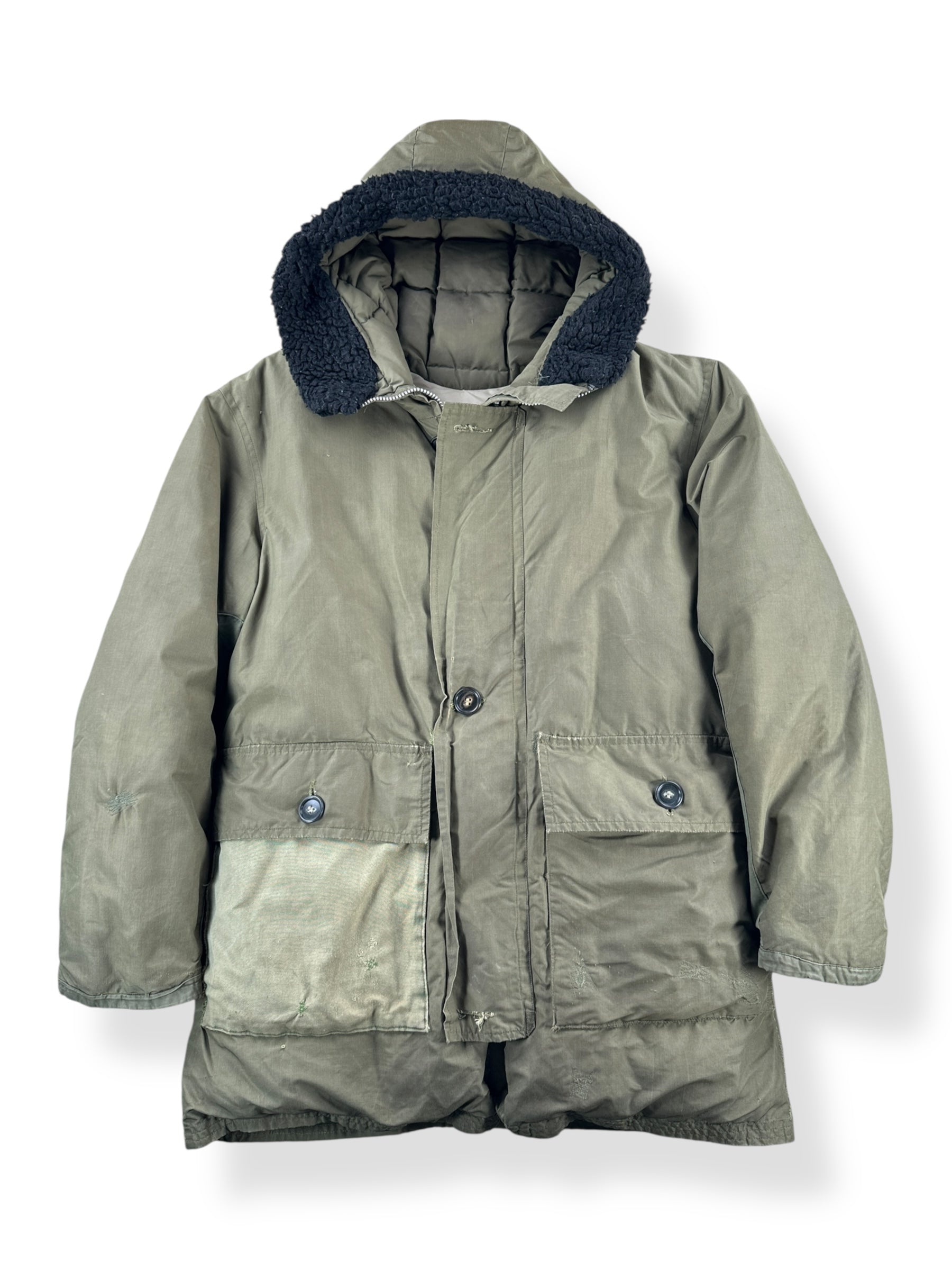 Front of Vintage Eddie Bauer Down Blizzard Proof Green Parka SZ M