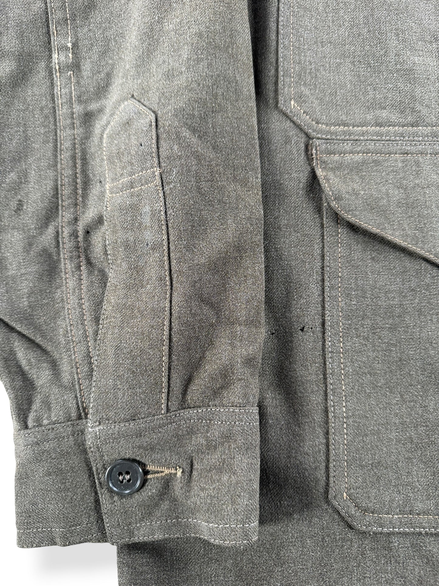 Holes on Vintage 40s/50s Filson Wool Mackinaw Cruiser SZ 44