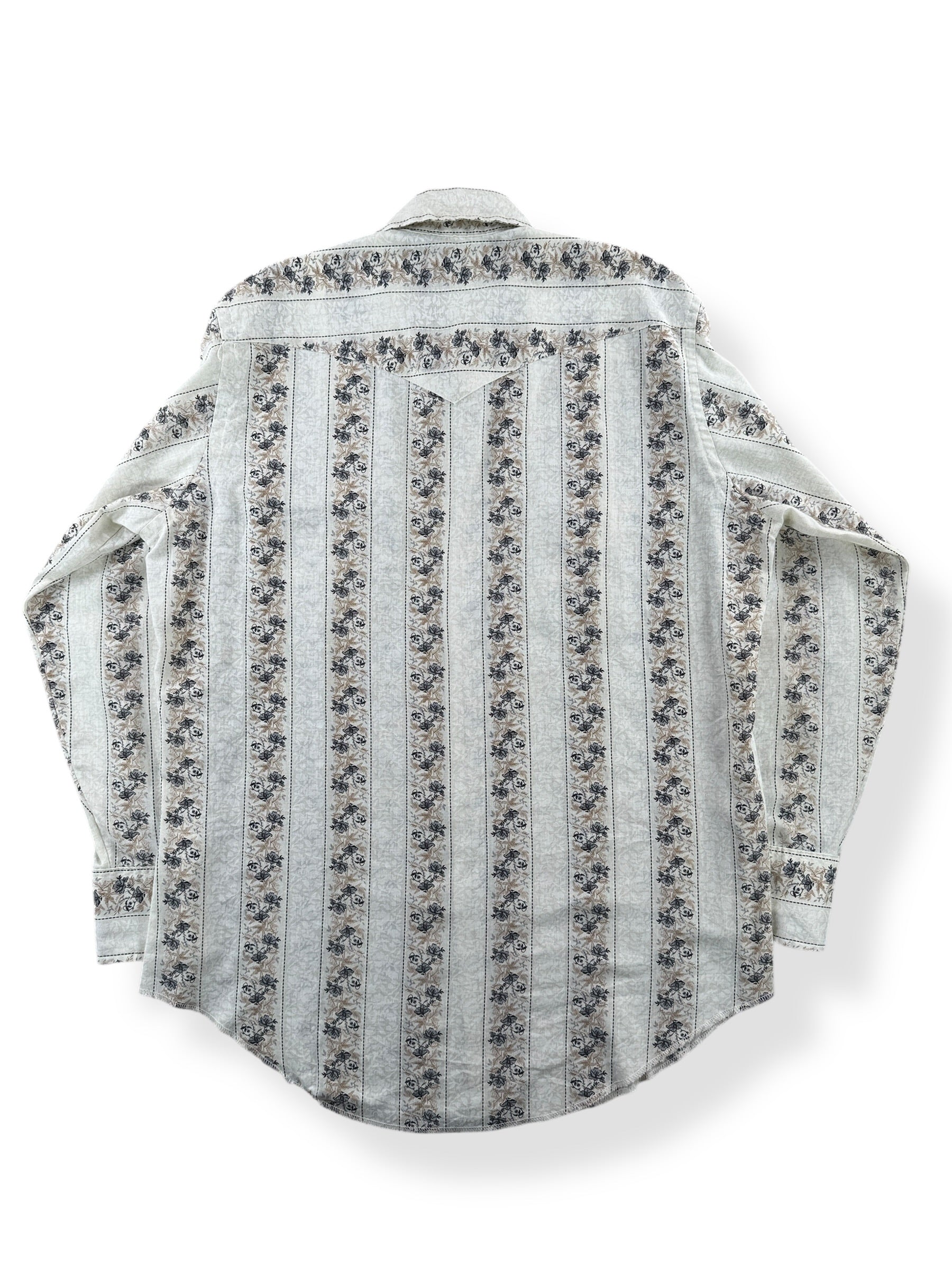 Back of Vintage Wrangler Floral Pearl Snap Shirt SZ 16 1/2-33 (L)