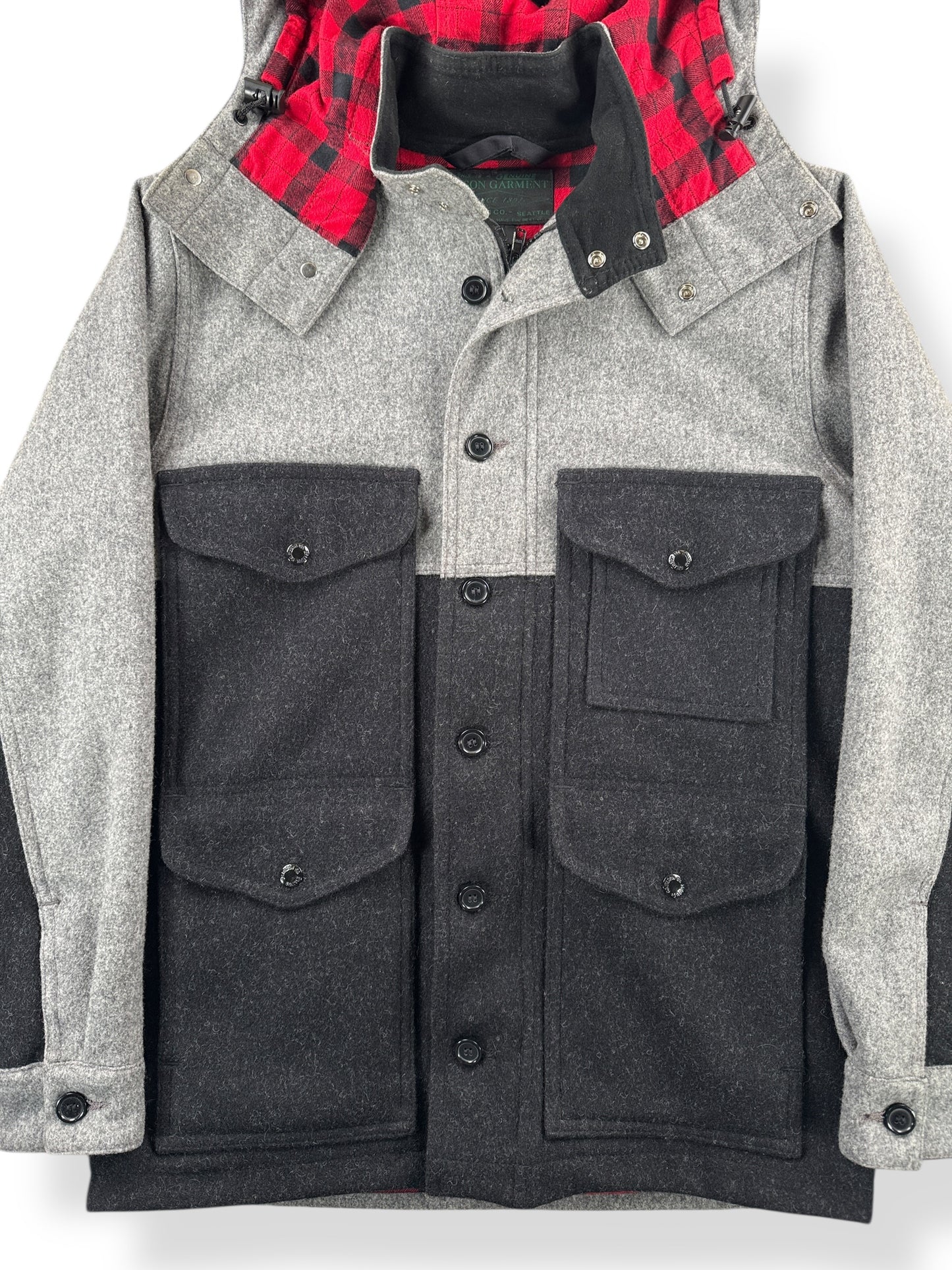 Front Close Up of Filson Two Tone Hooded Cruiser Jacket SZ S