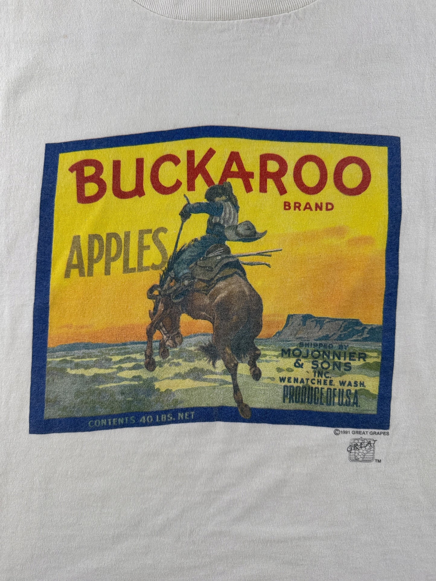 Front graphic on Vintage Buckaroo Brand Apples Cowboy Tee SZ XL