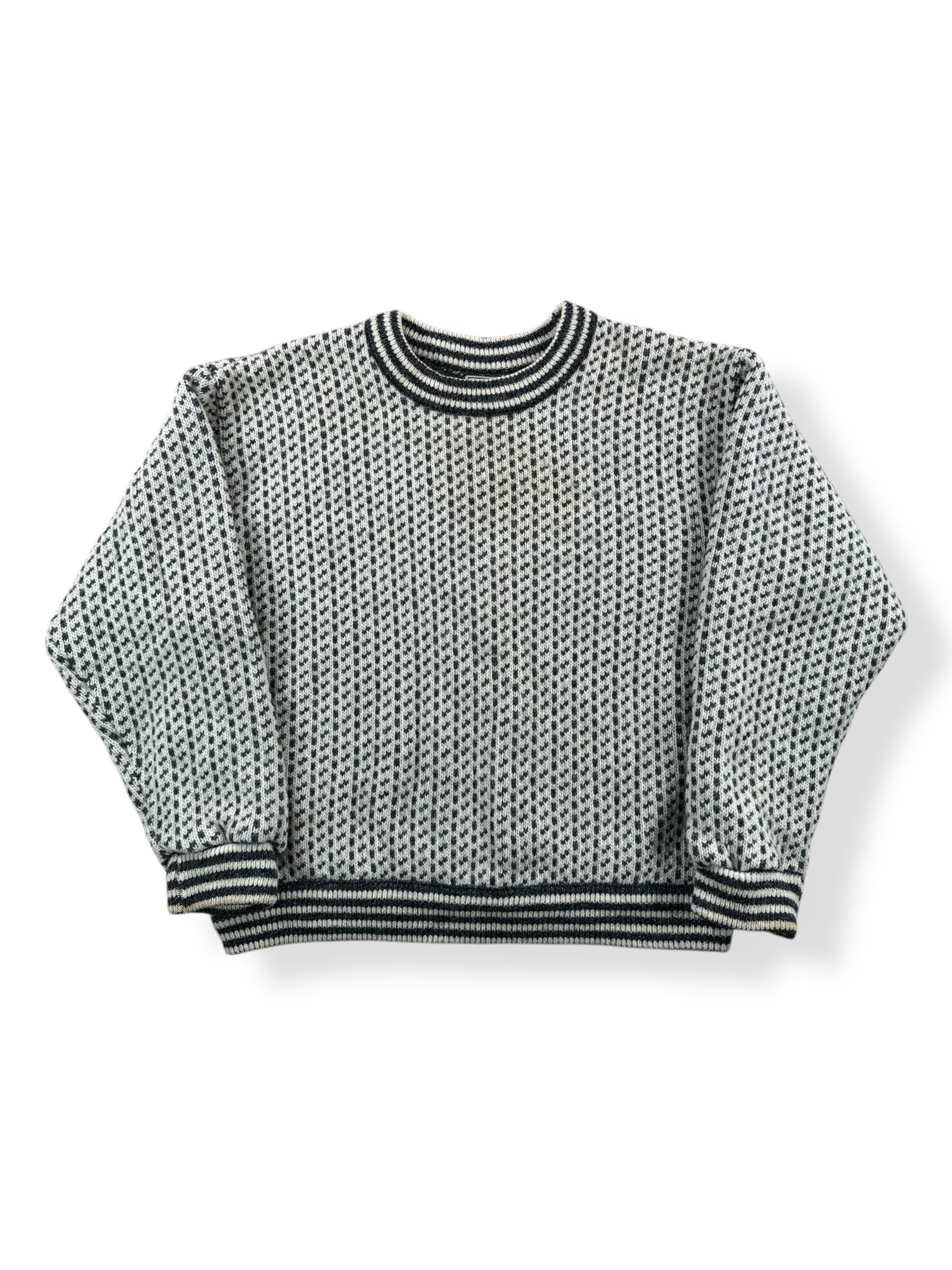 Front of Vintage Men's Off White and Grey LL Bean Birdseye Sweater SZ L