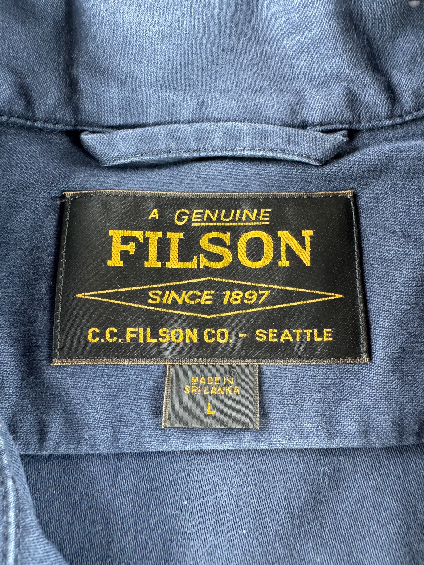 Label on Filson Men's Field Cruiser Jacket SZ L
