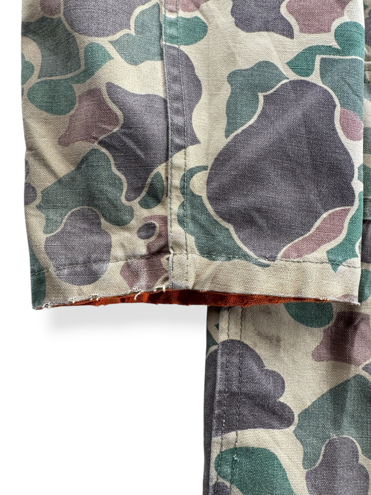 Minor ware on cuff of Vintage Duck Camo Reversible Hunting Jacket SZ L