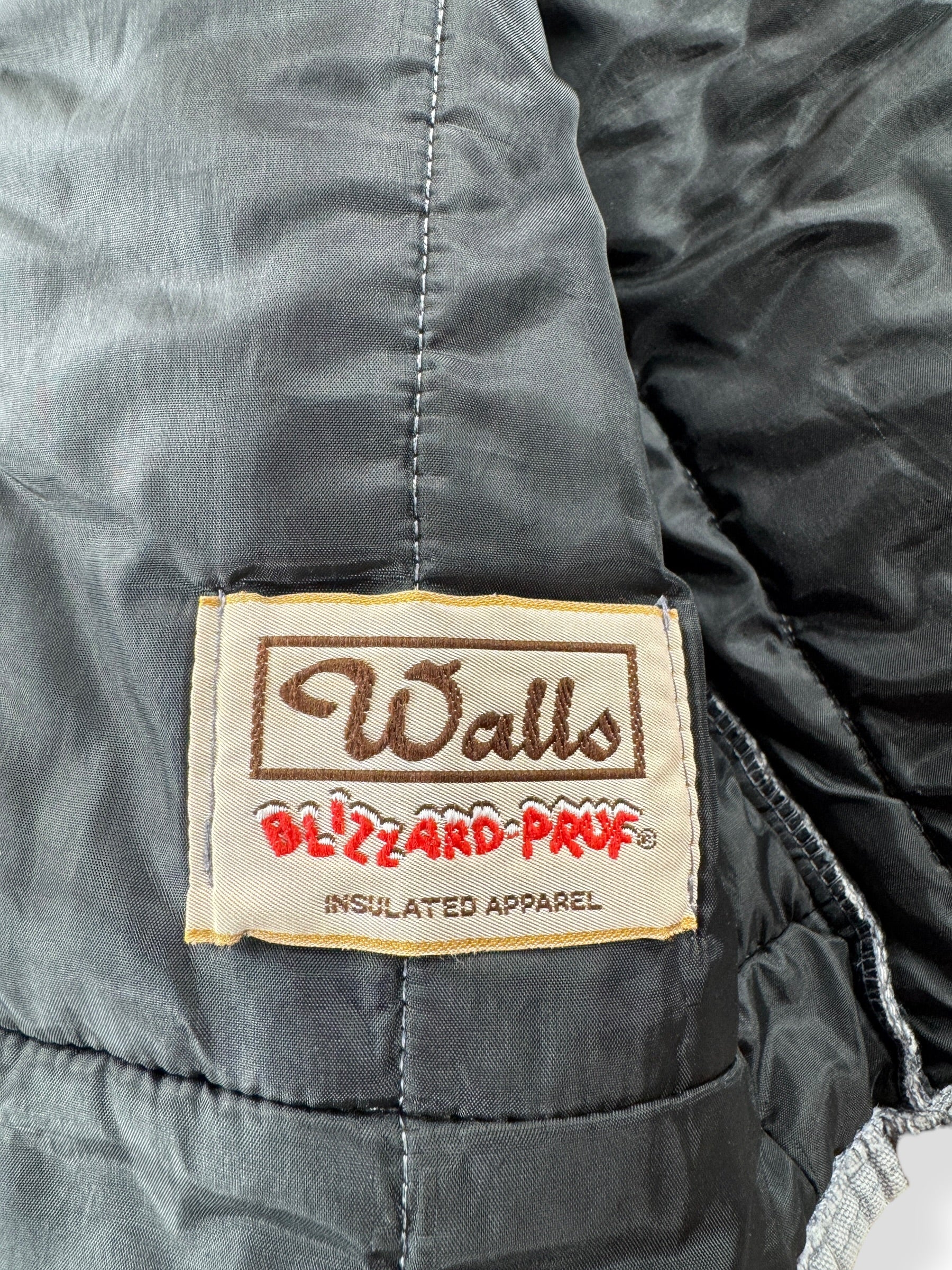 Label on Vintage Walls Quilted Jacket SZ L