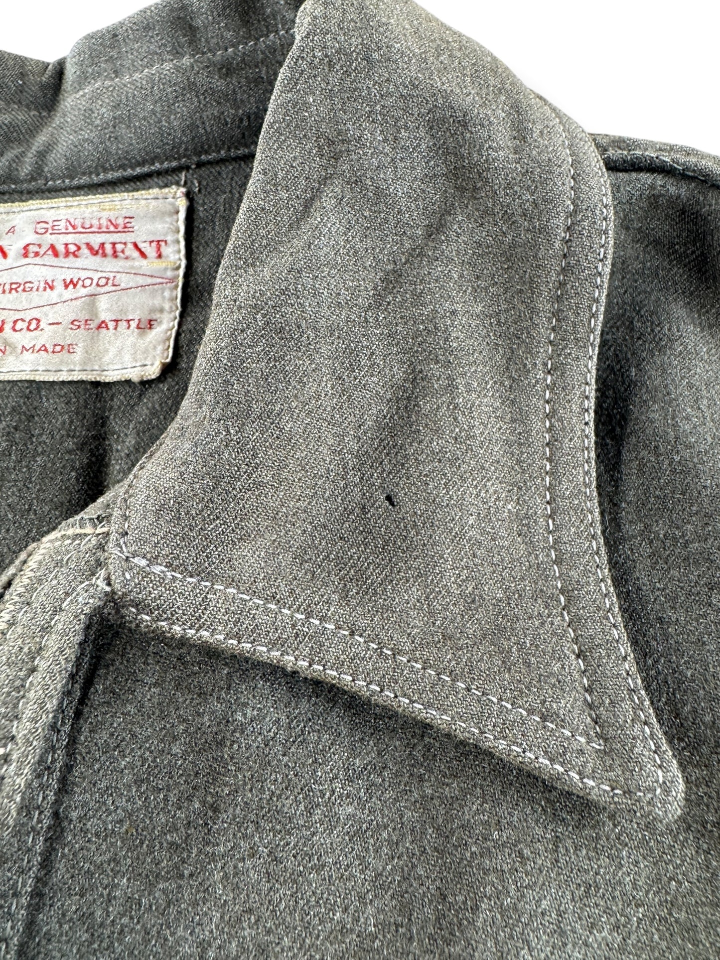 Hole on Vintage 40s/50s Filson Wool Mackinaw Cruiser SZ 44