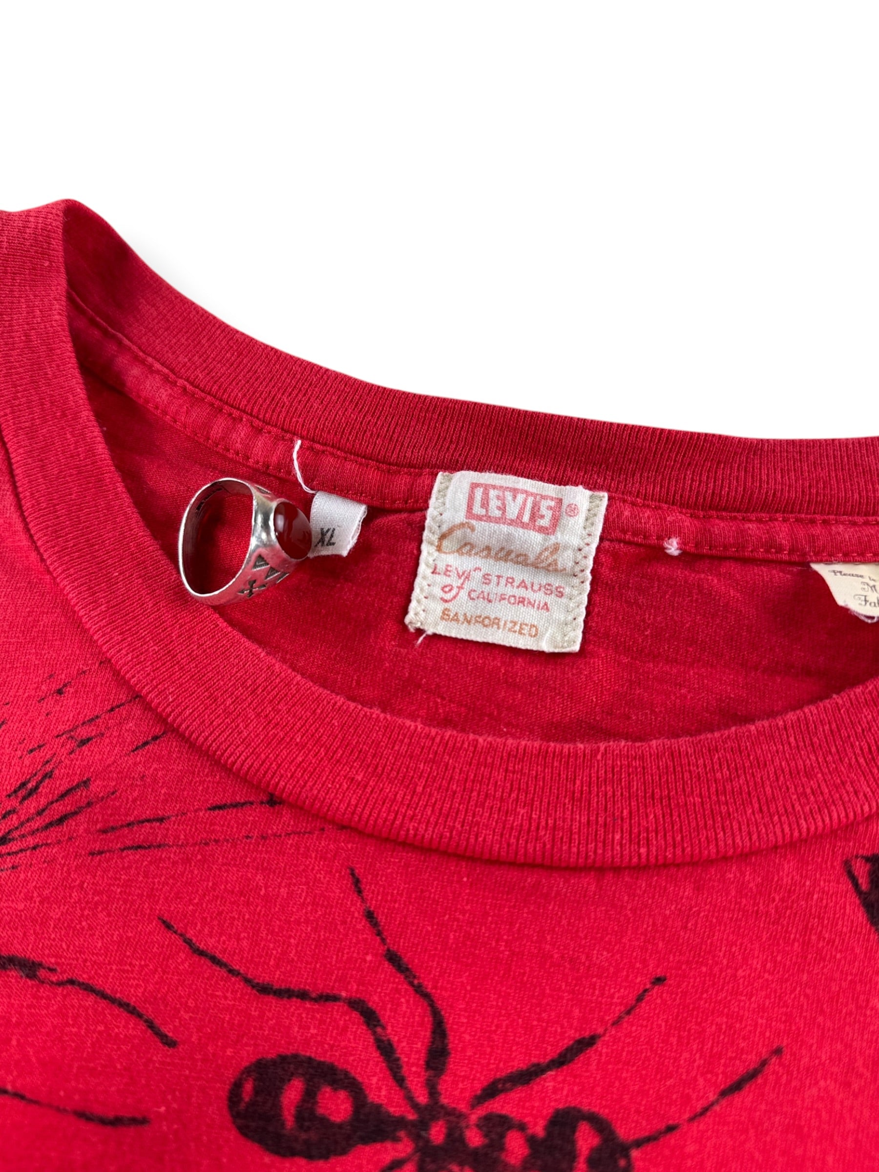 Size and brand tag on Levi's LVC Bug Print Repro Tee SZ XL (Fits L)