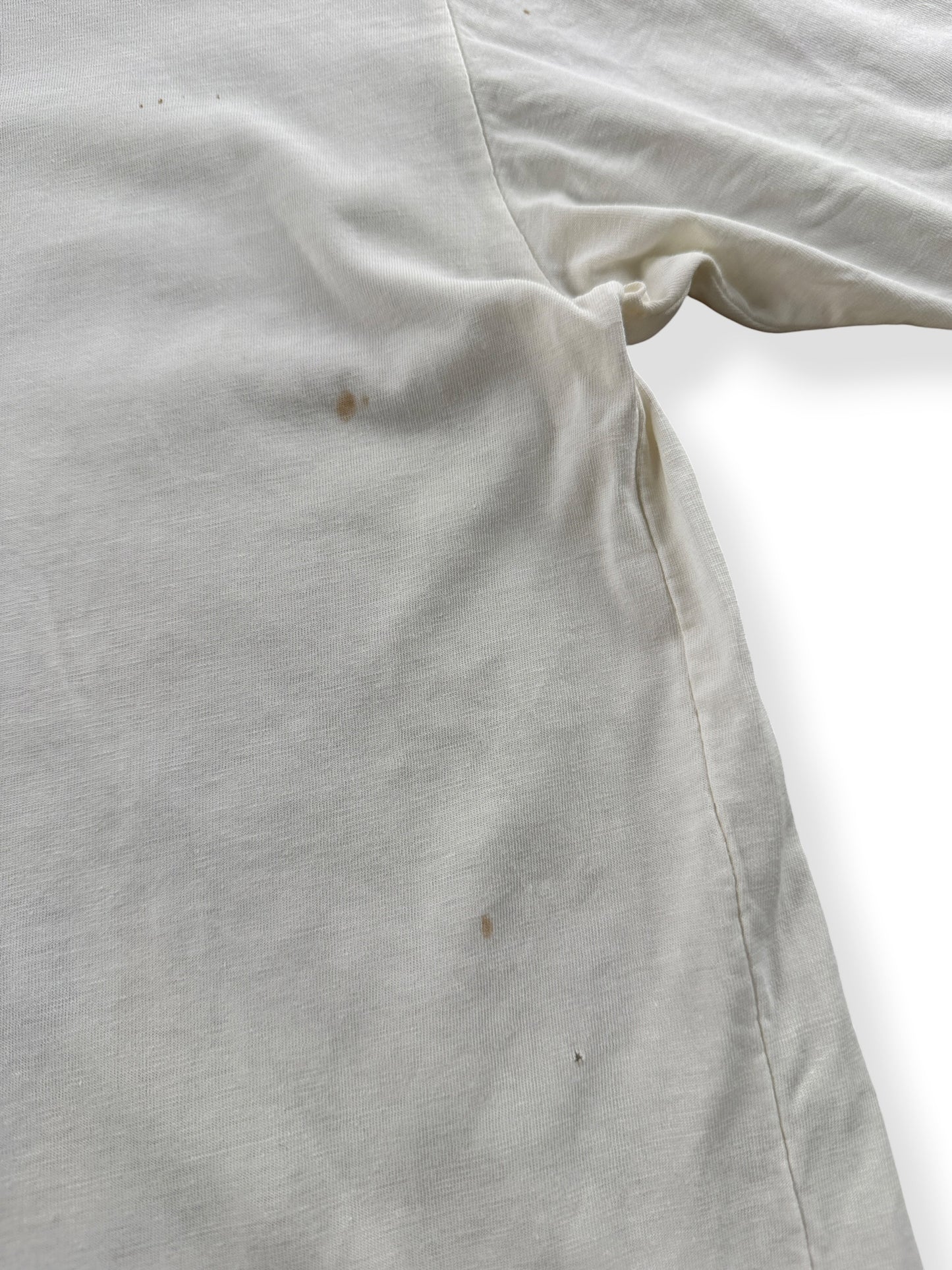 Staining and holes on Vintage Greenpeace Tee SZ XL