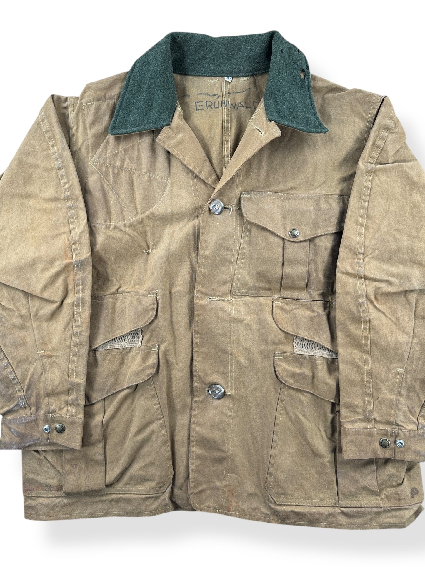 Front Close Up of Vintage Filson Upland Bird Hunting Jacket SZ 42 AS IS