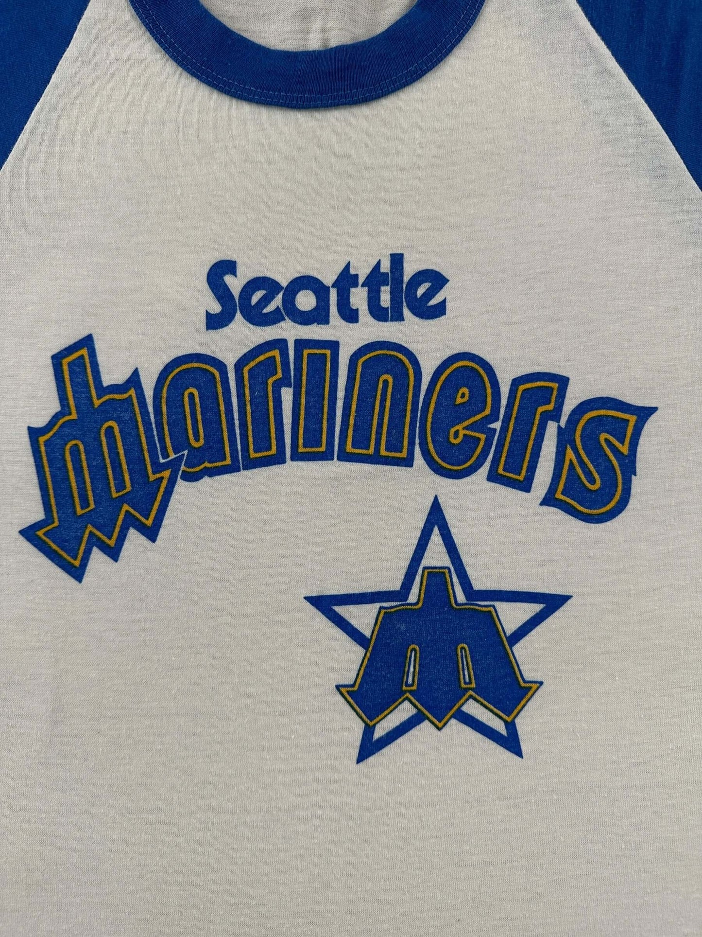 Front Graphic of Vintage Seattle Mariners Raglan SZ M