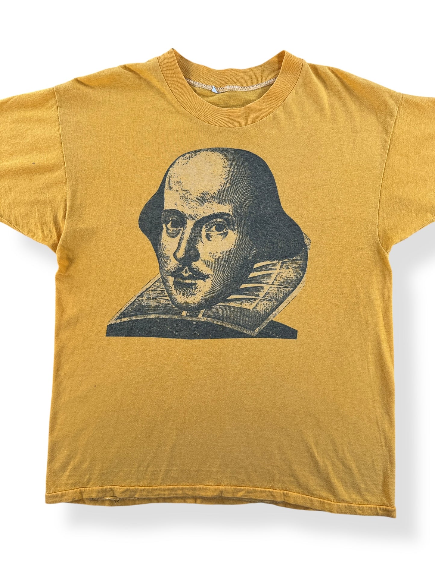 Front Close Up of Vintage William Shakespeare Tee SZ M
