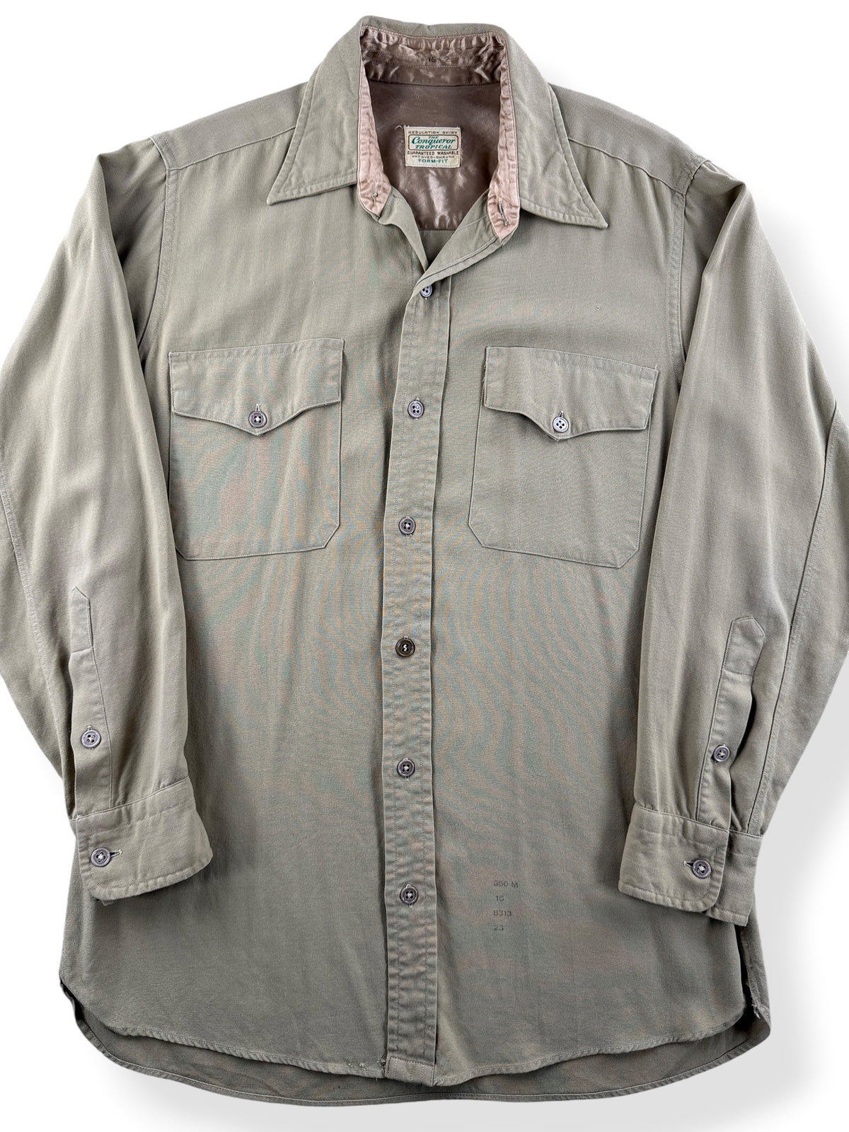 Front Close Up of Vintage Conqueror Tropical Army Shirt SZ L