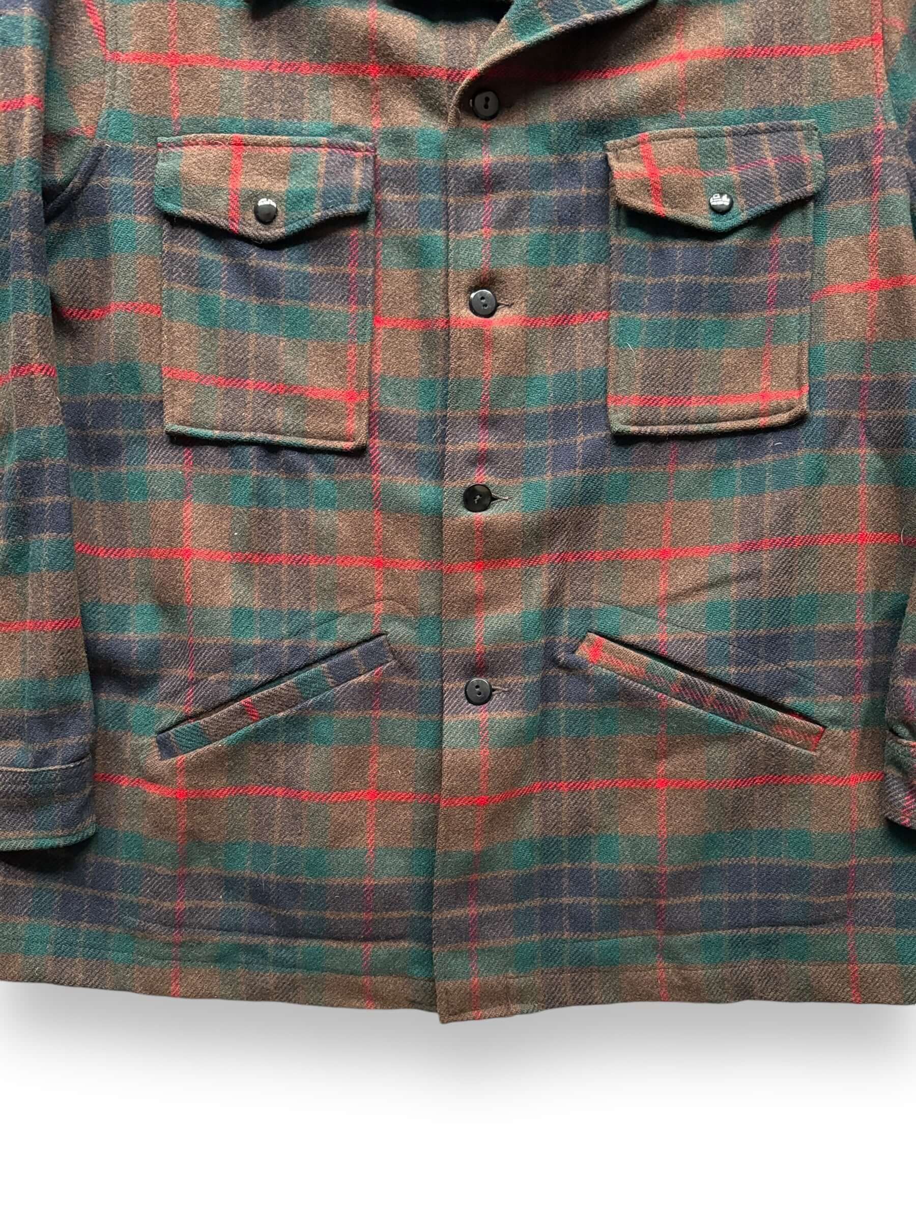 bottom of Vintage Pendleton Wool Red/Brown/Green Plaid Jacket SZ XL