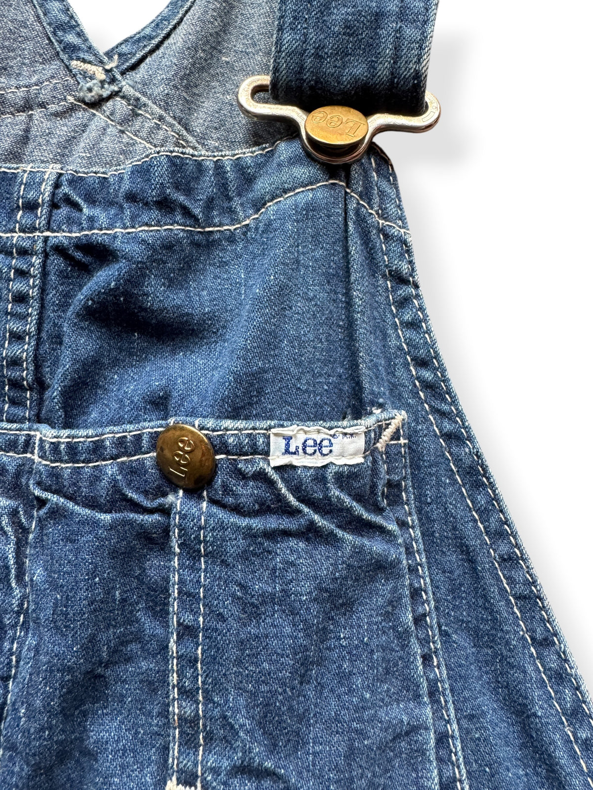 Lee label on Vintage Lee Overalls W33