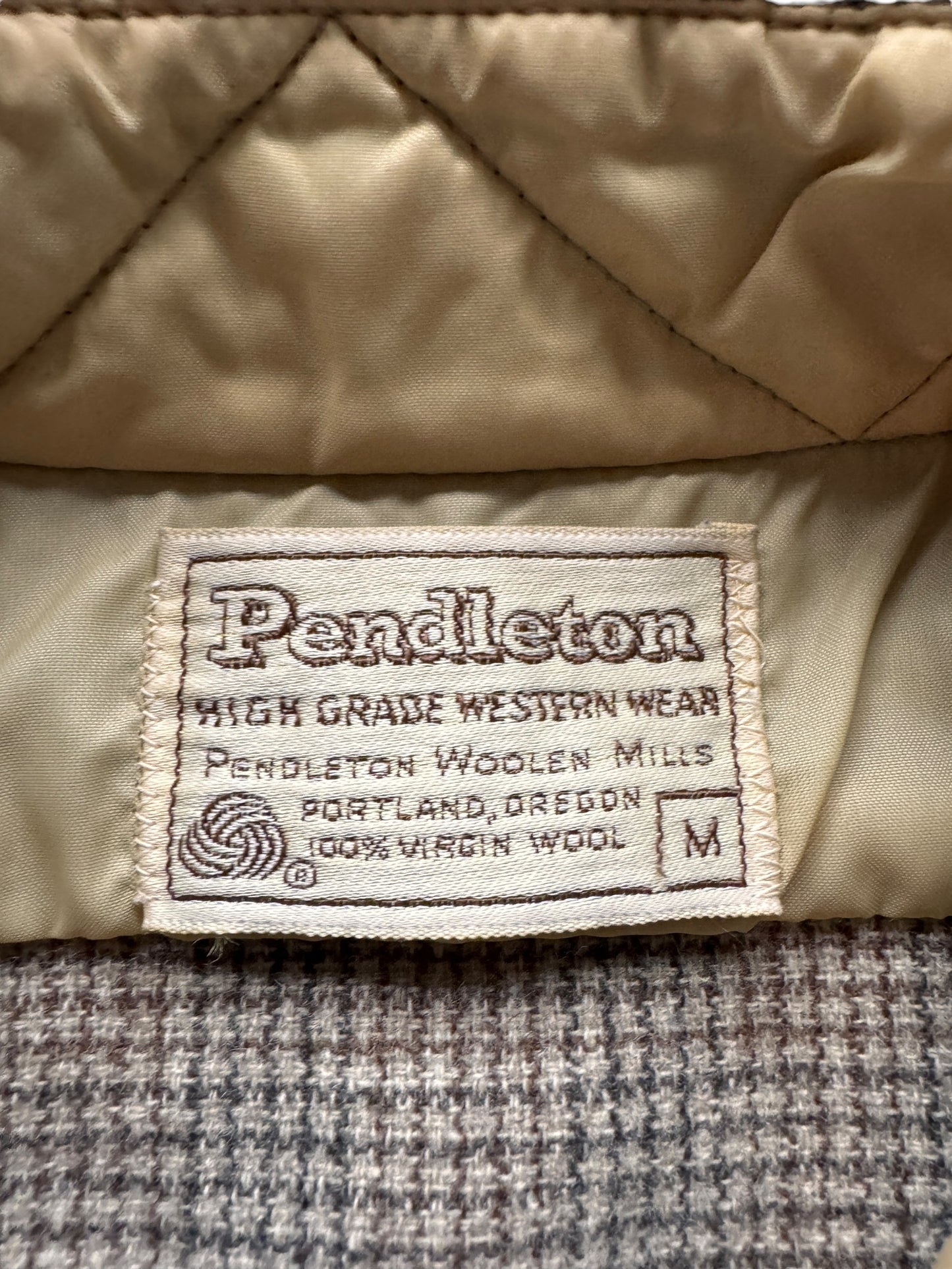 Tag on Vintage Pendleton Cream Western Flannel SZ M