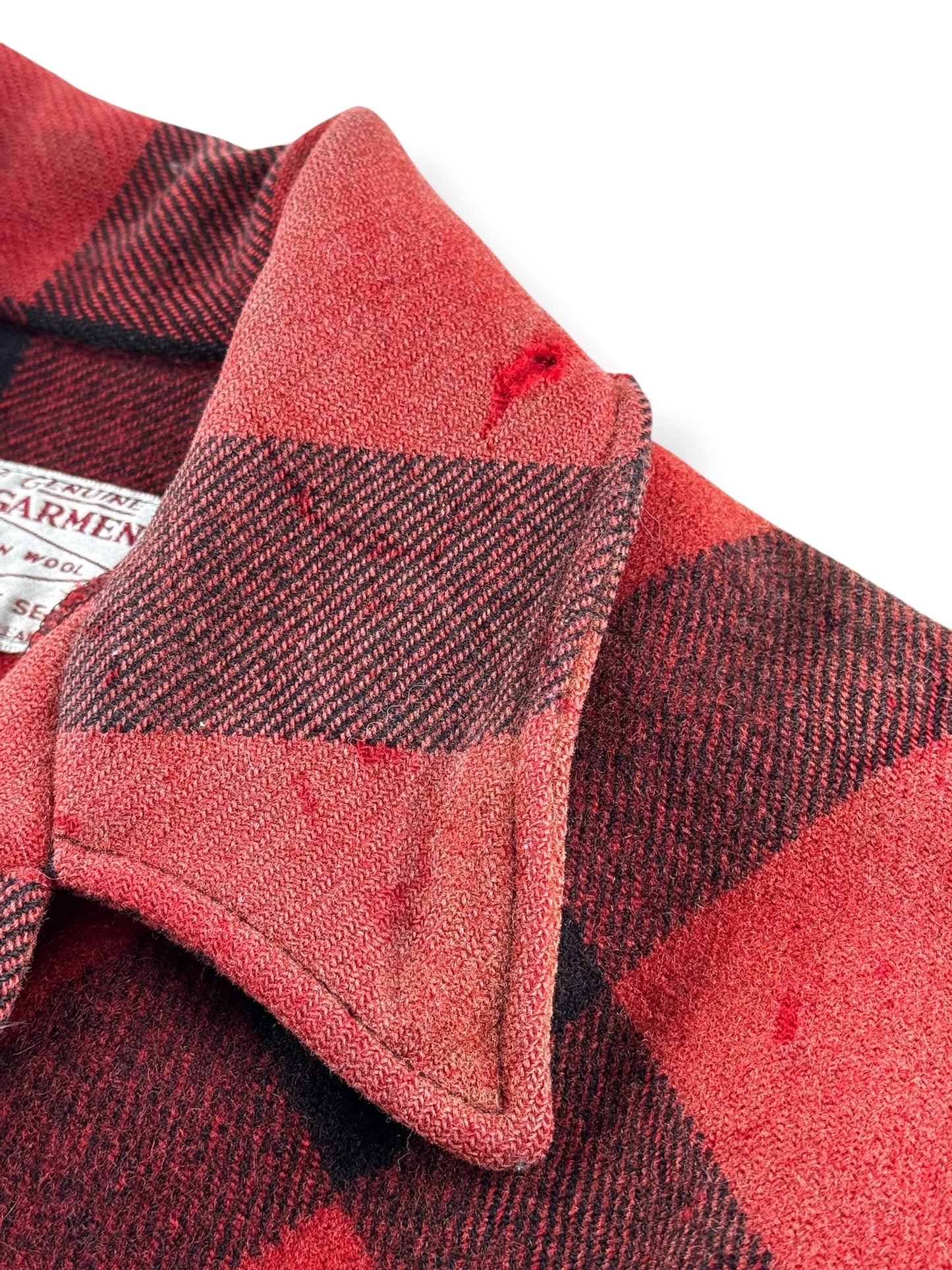 Ware on collar of Vintage 80’s Filson Double Mackinaw SZ 44