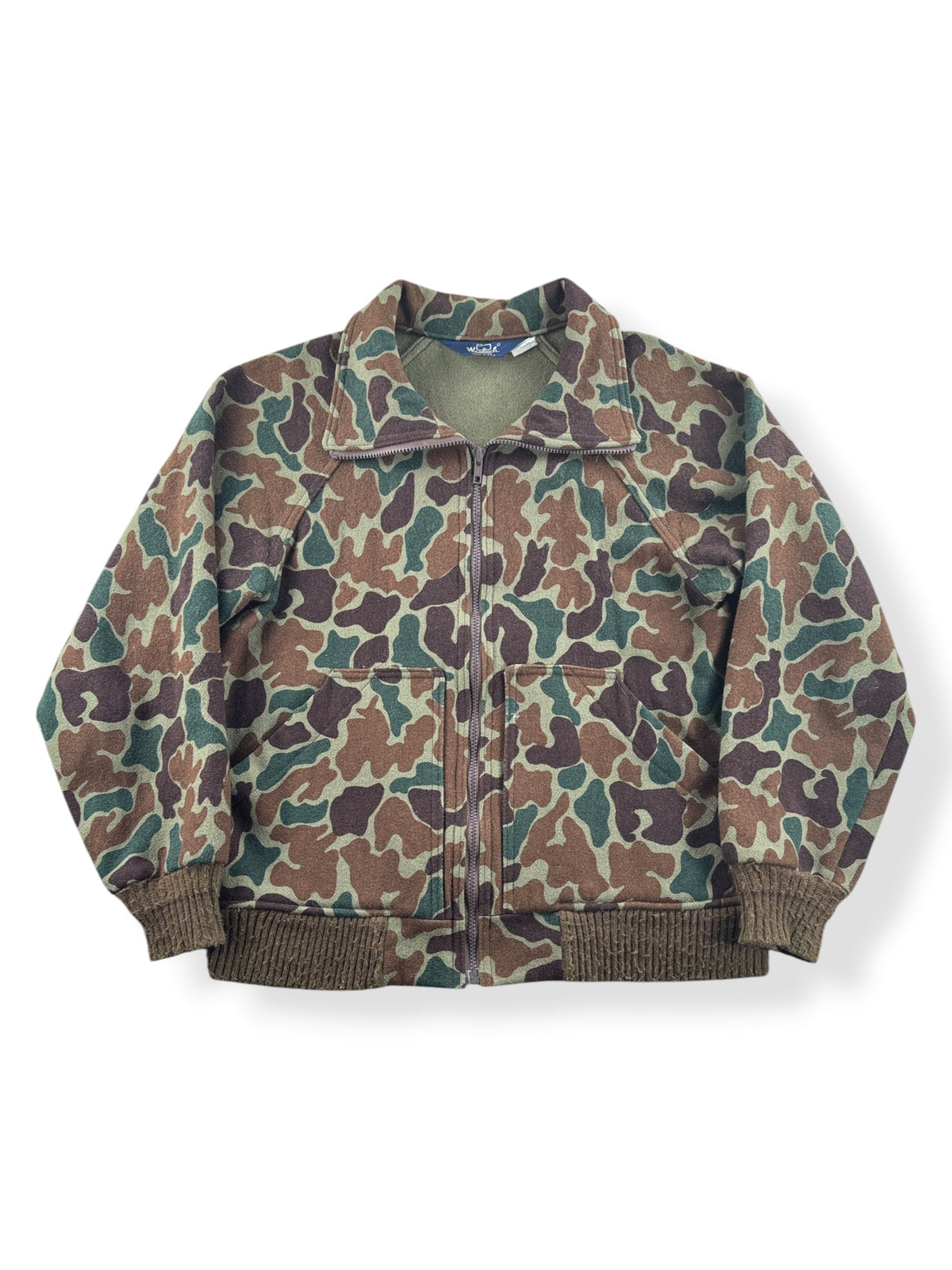 Front of Vintage Woolrich Duck Camo Bomber Jacket SZ M