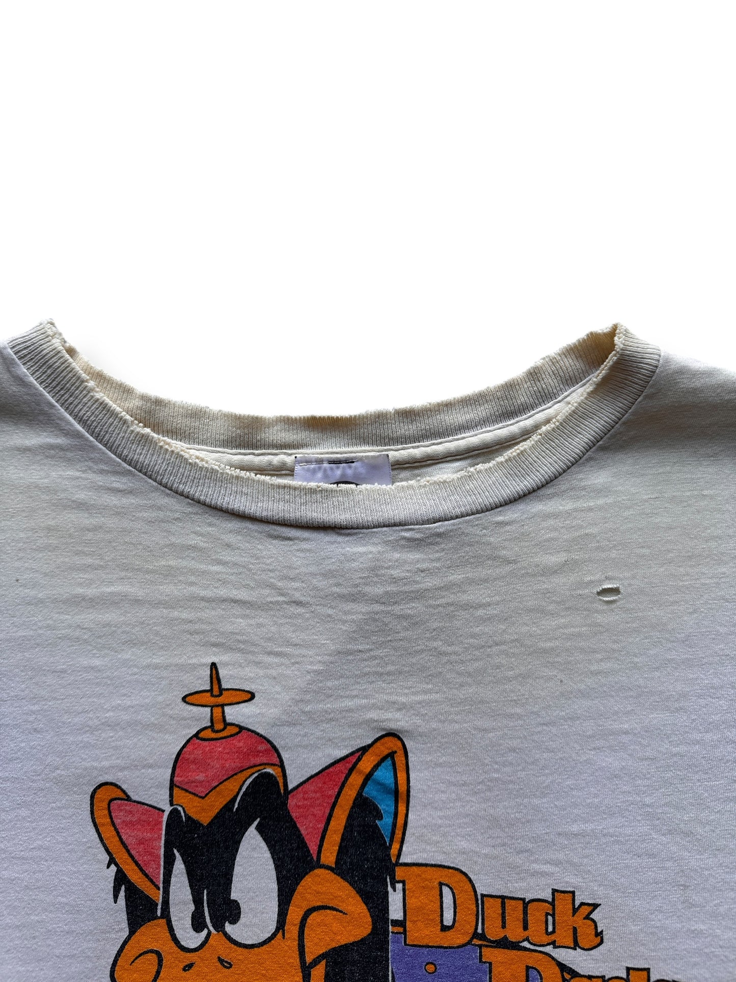 Collar on Vintage Distressed Daffy Duck Duck Dodgers Tee SZ XL