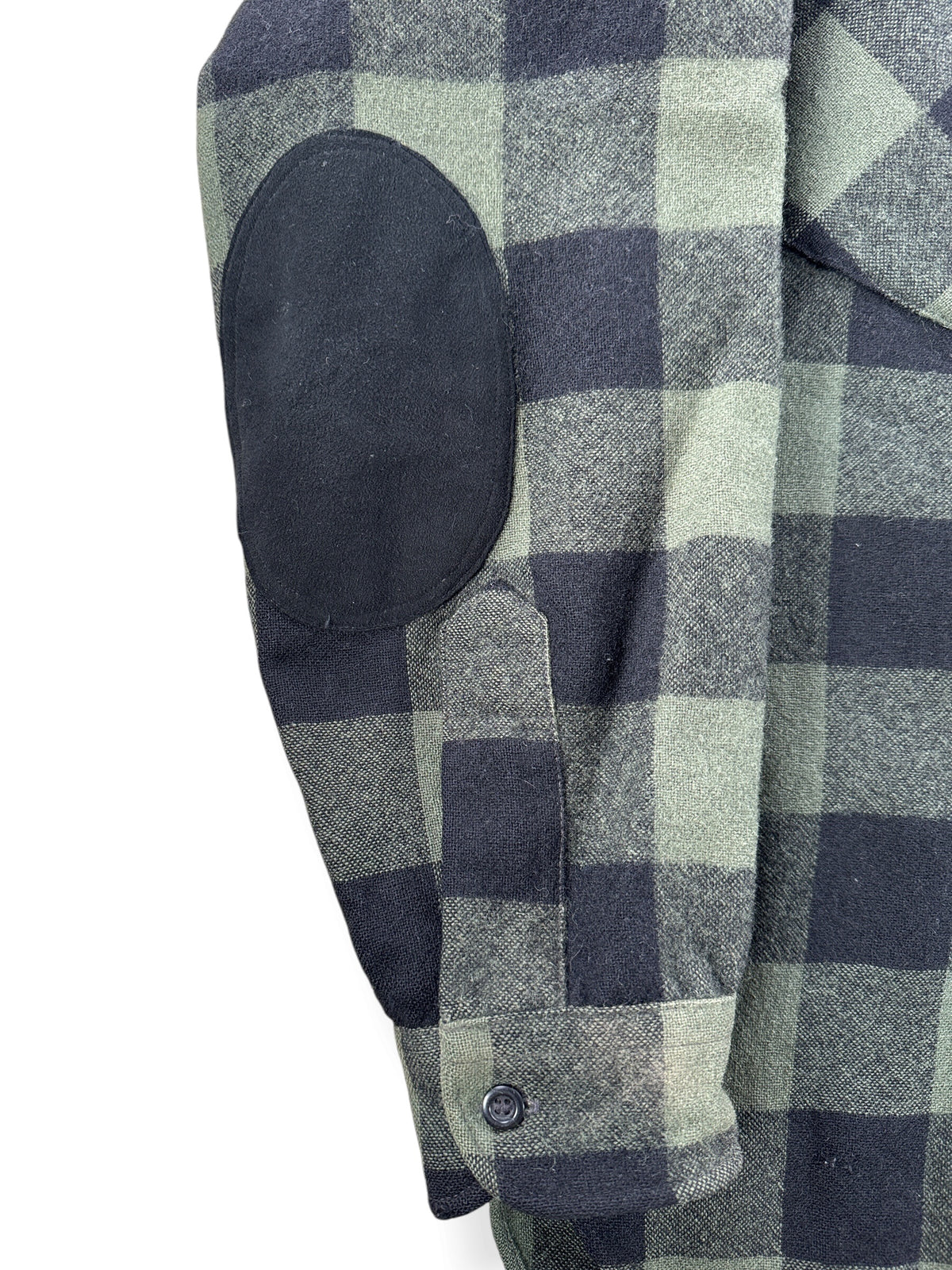 Sleeve on Vintage Pendleton Green and Black Plaid Flannel SZ M
