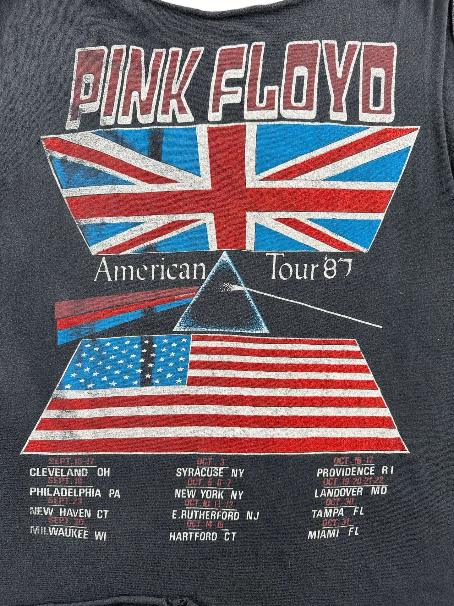 Back Graphic of Vintage Pink Floyd The Wall Chopper Tee SZ L
