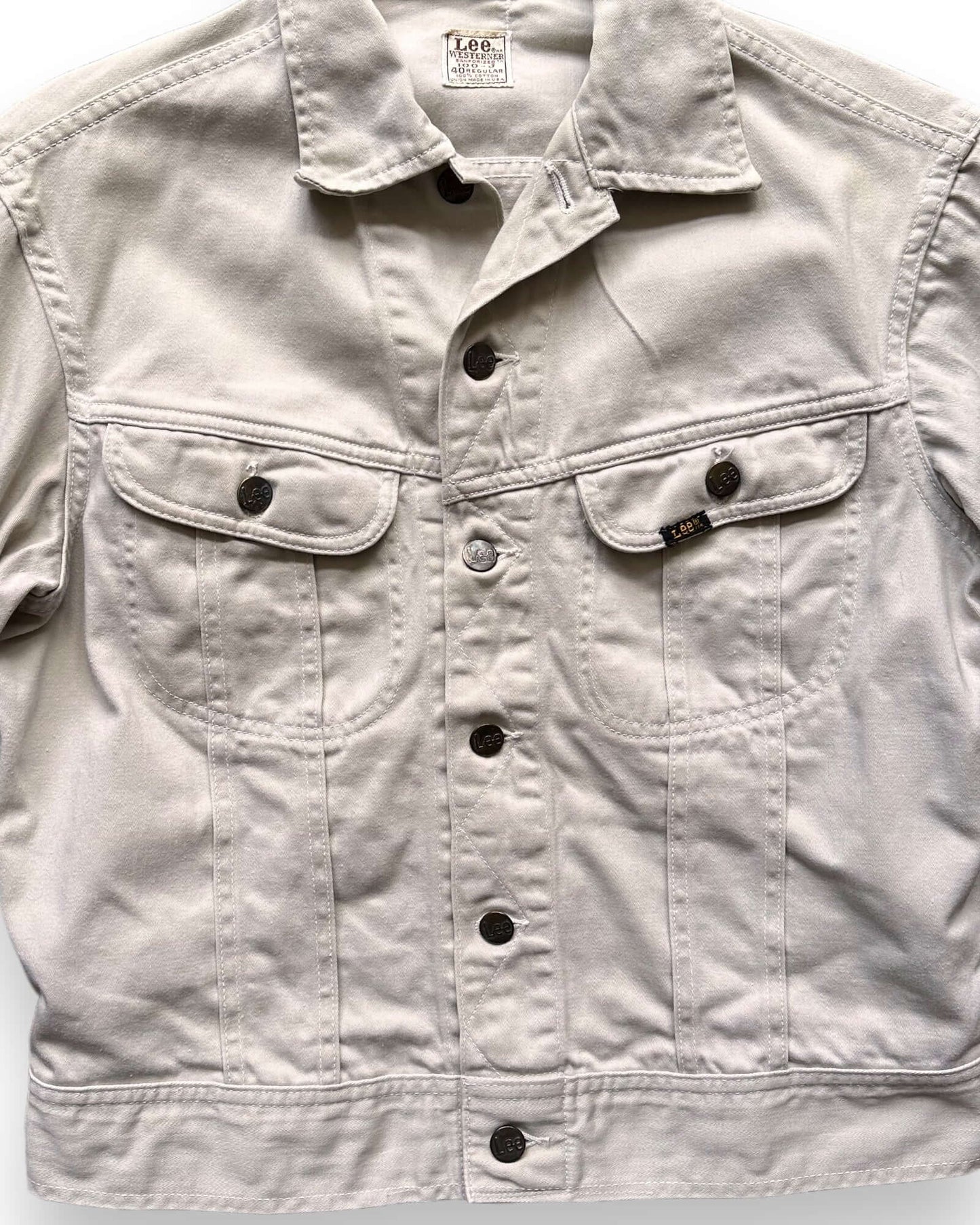 Front Detail on Vintage Lee Westerner Jacket SZ 40 | Vintage Lee 100-J Denim Workwear Seattle | Seattle Vintage Denim