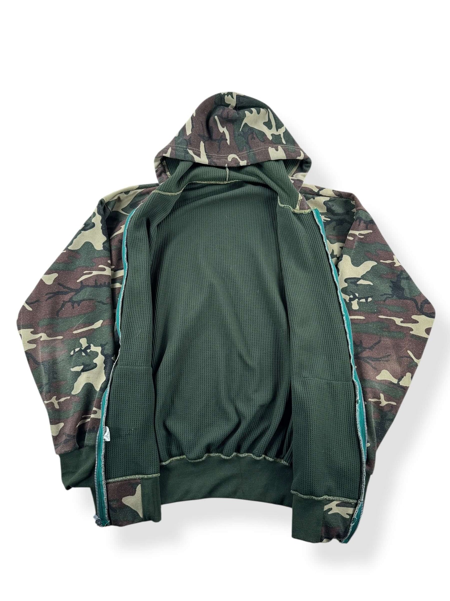 Inside of Vintage Camo Waffle Lined Zip Up Sweatshirt SZ XL