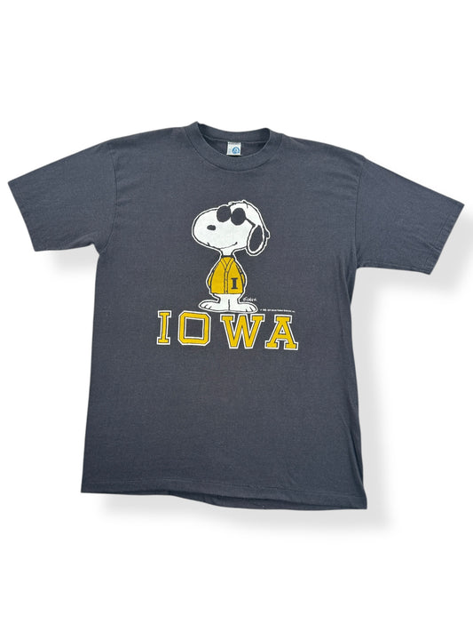 Front of Vintage Snoopy Iowa Tee SZ L