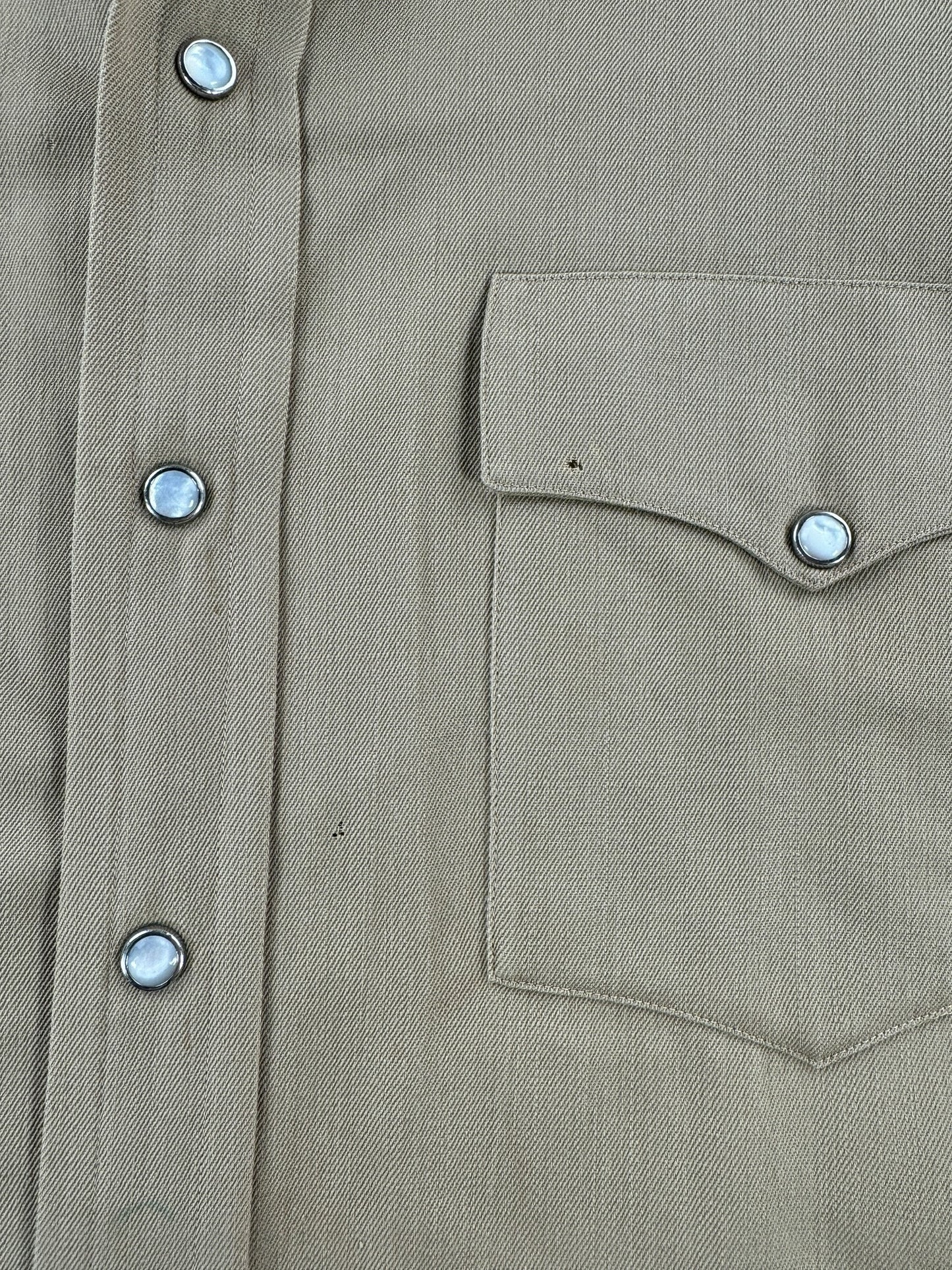 Hole on Vintage 60s Era Gabardine Pearlsnap SZ M
