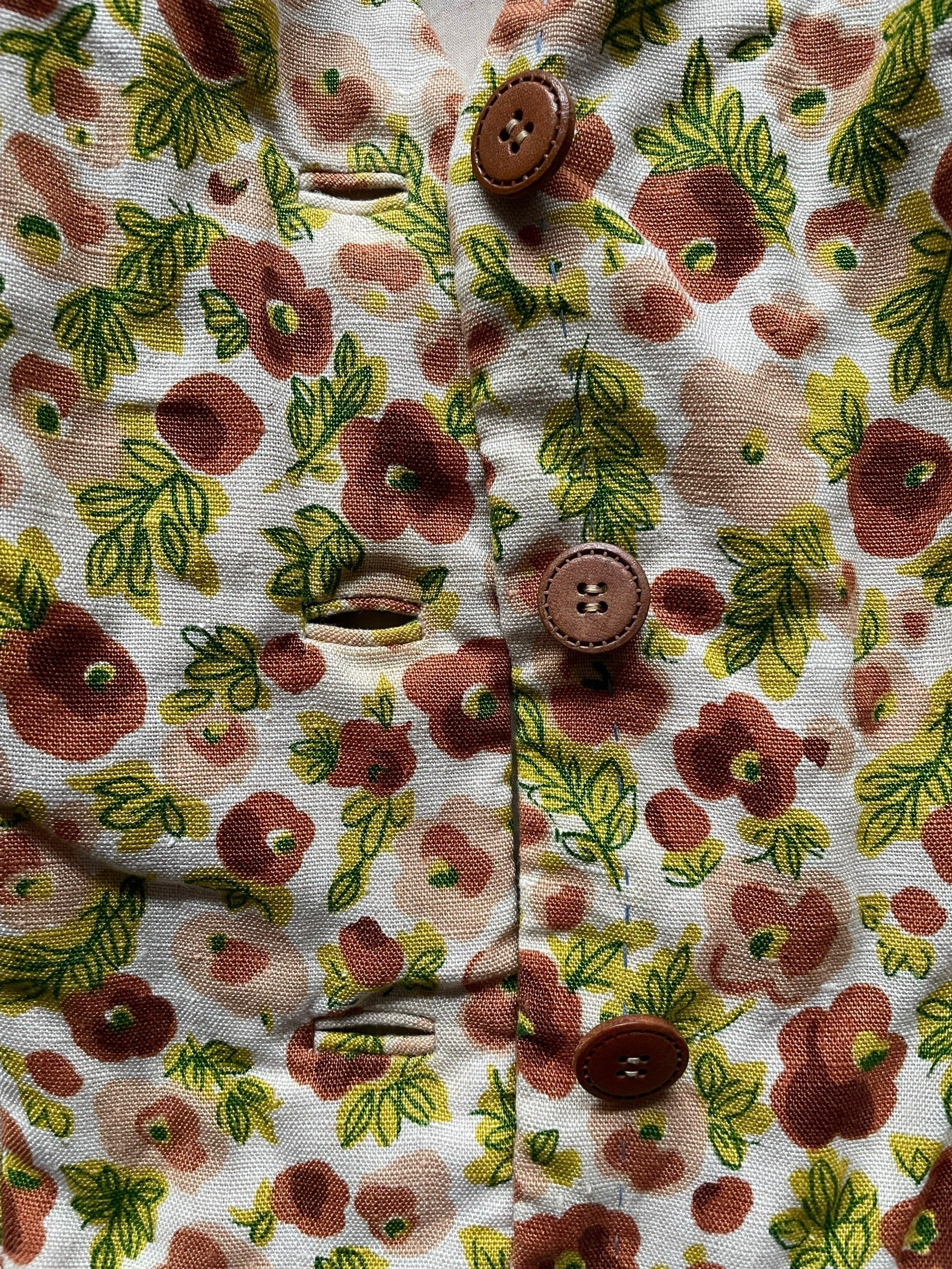 Button detai of Vintage 1950s Handmade Button-up Top | Barn Owl Vintage | Seattle Ladies Vintage