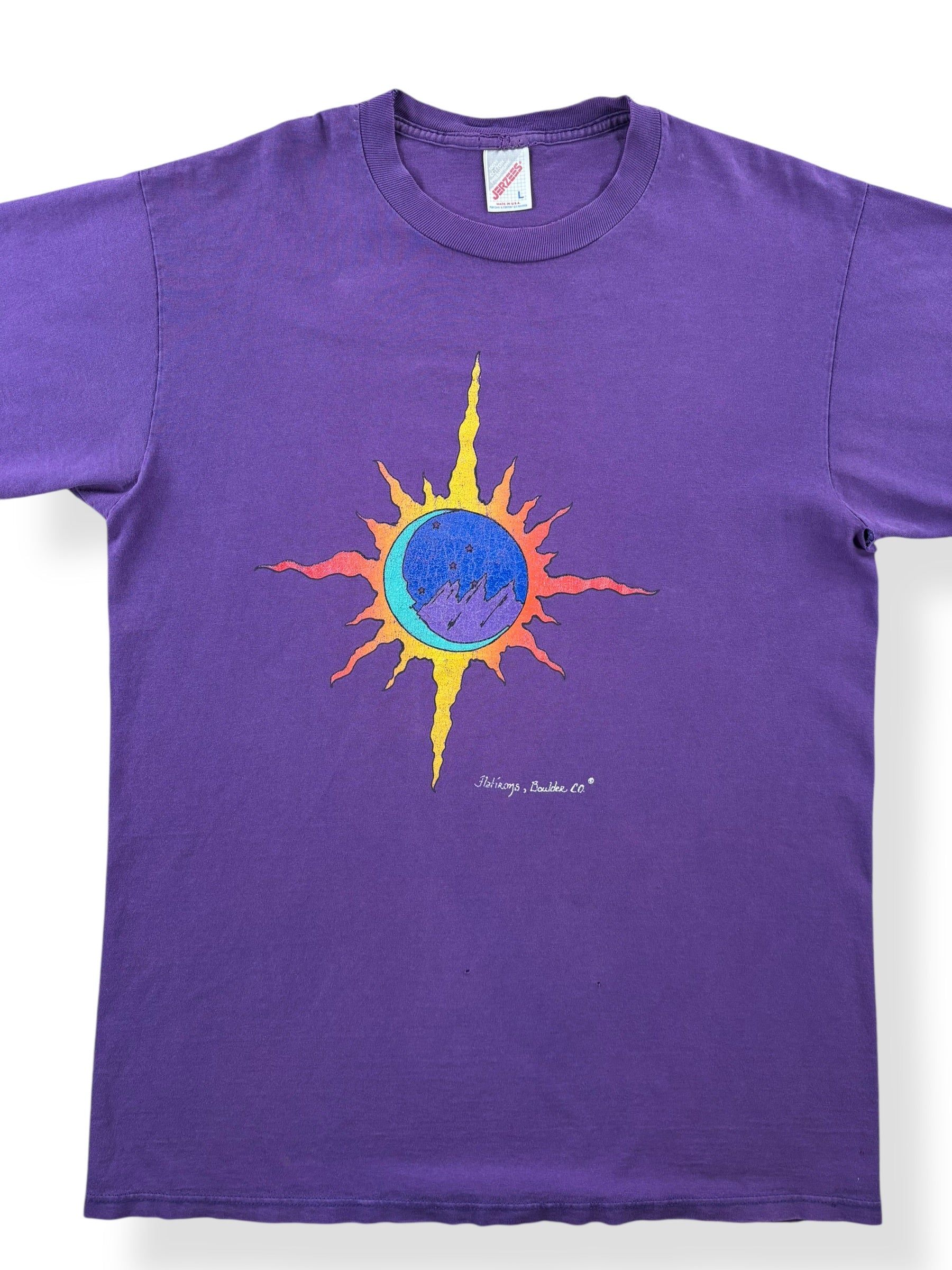 Front Close Up of Vintage Flatirons Boulder CO Tee SZ L