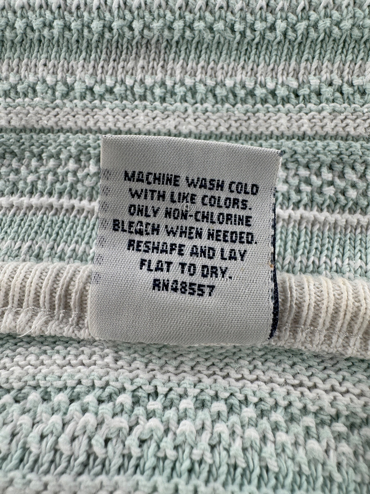 Tag on Vintage Cascade Blues Knit Top SZ L