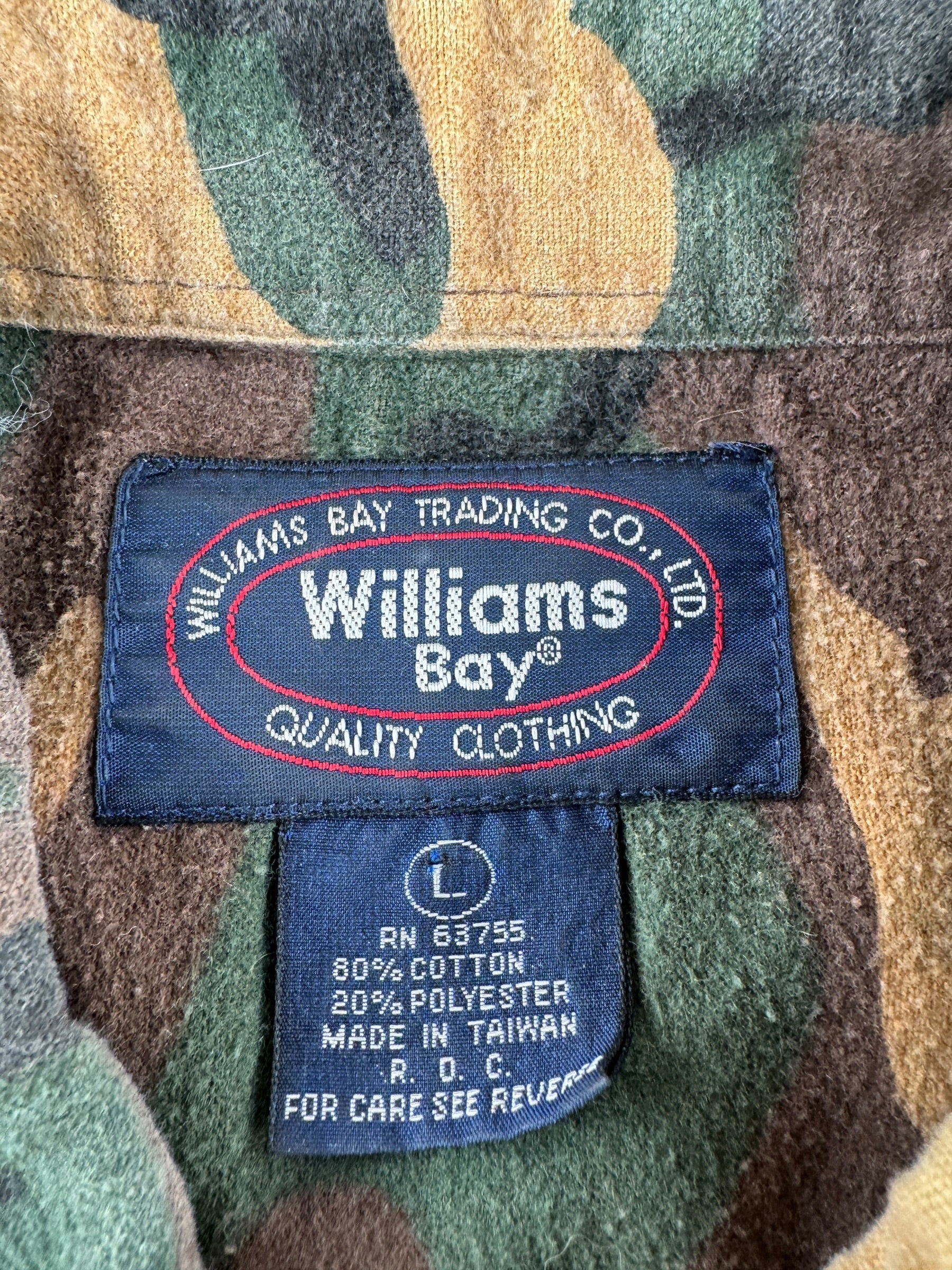 Label on Vintage Williams Bay Camo Chamois Shirt SZ L