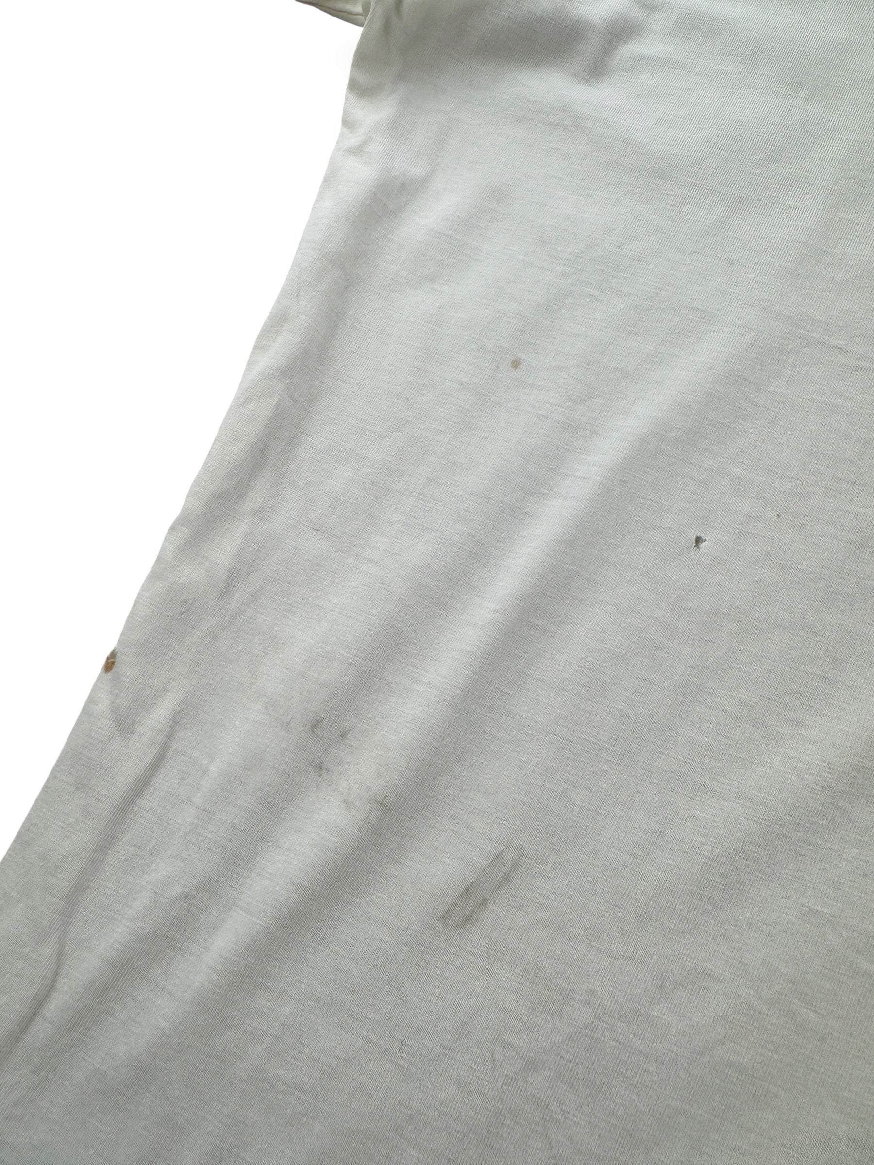 Staining & holes on Vintage Greenpeace Tee SZ XL