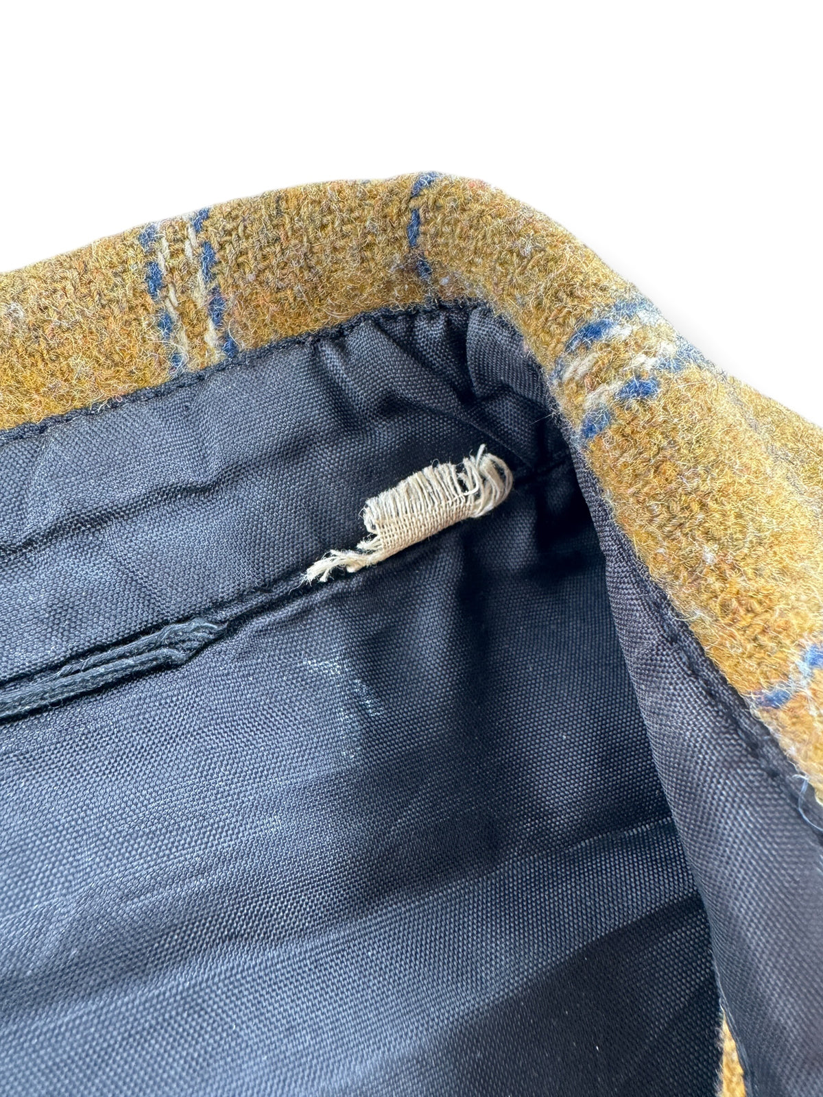 Tag on Vintage 70s CPO Wool Flannel SZ M