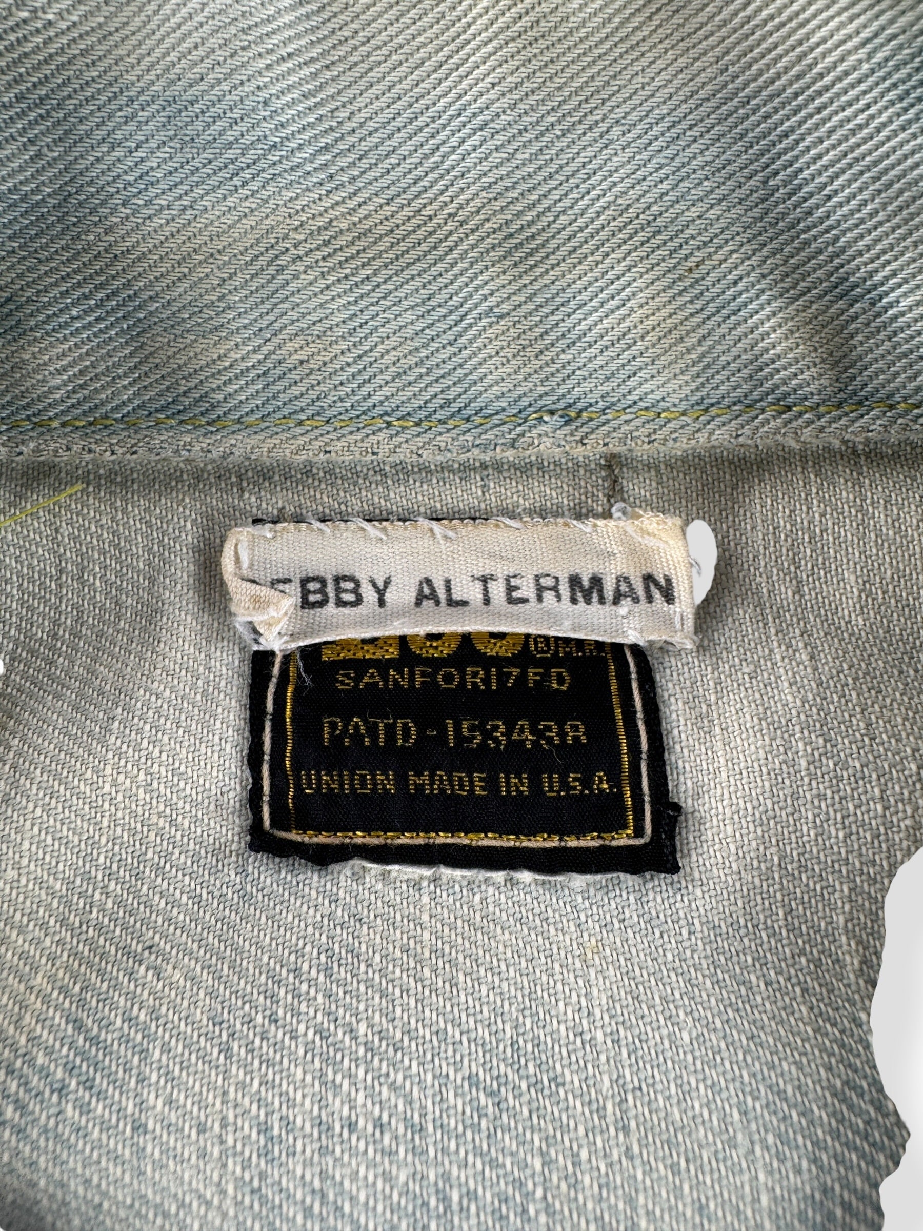 Label on Vintage Lee 101-J Floral Embroidery Trucker SZ L