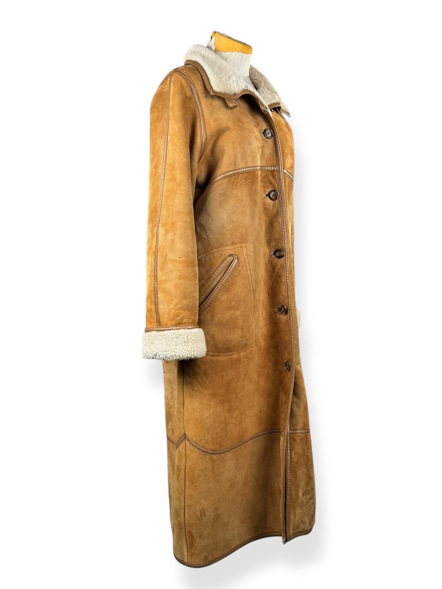 Side of 1970s Aleksander Suede Shearling Coat M