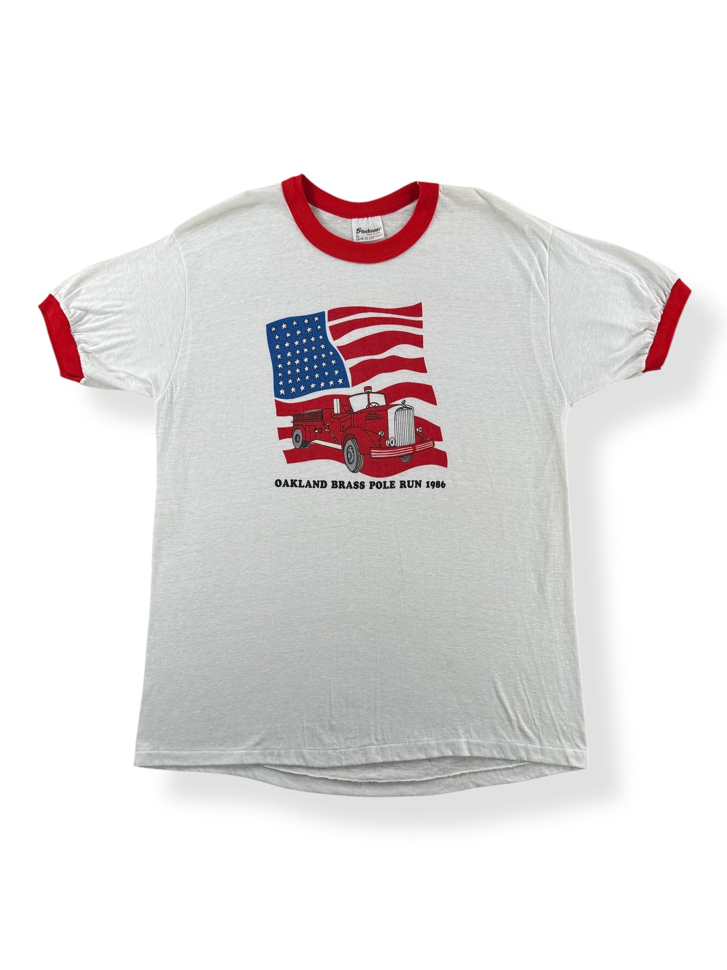 Front of Vintage Oakland Fire Truck Run Ringer SZ L