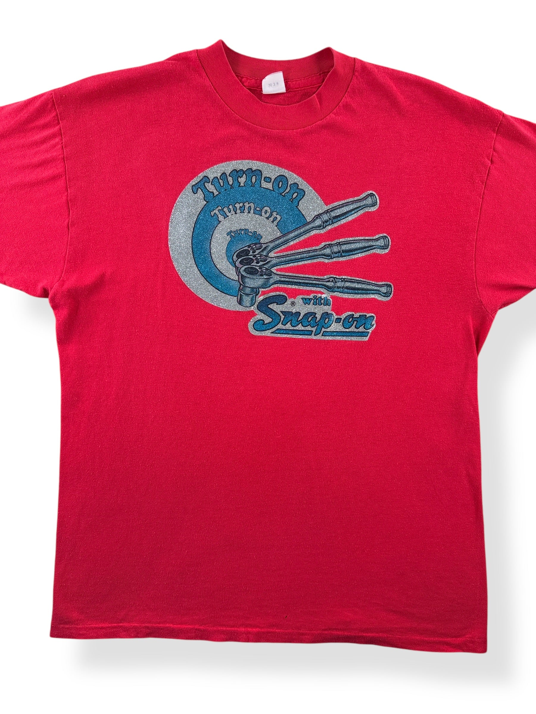Front Close Up of Vintage 70s Heat Press Snap-On Tee SZ L (Fits M)