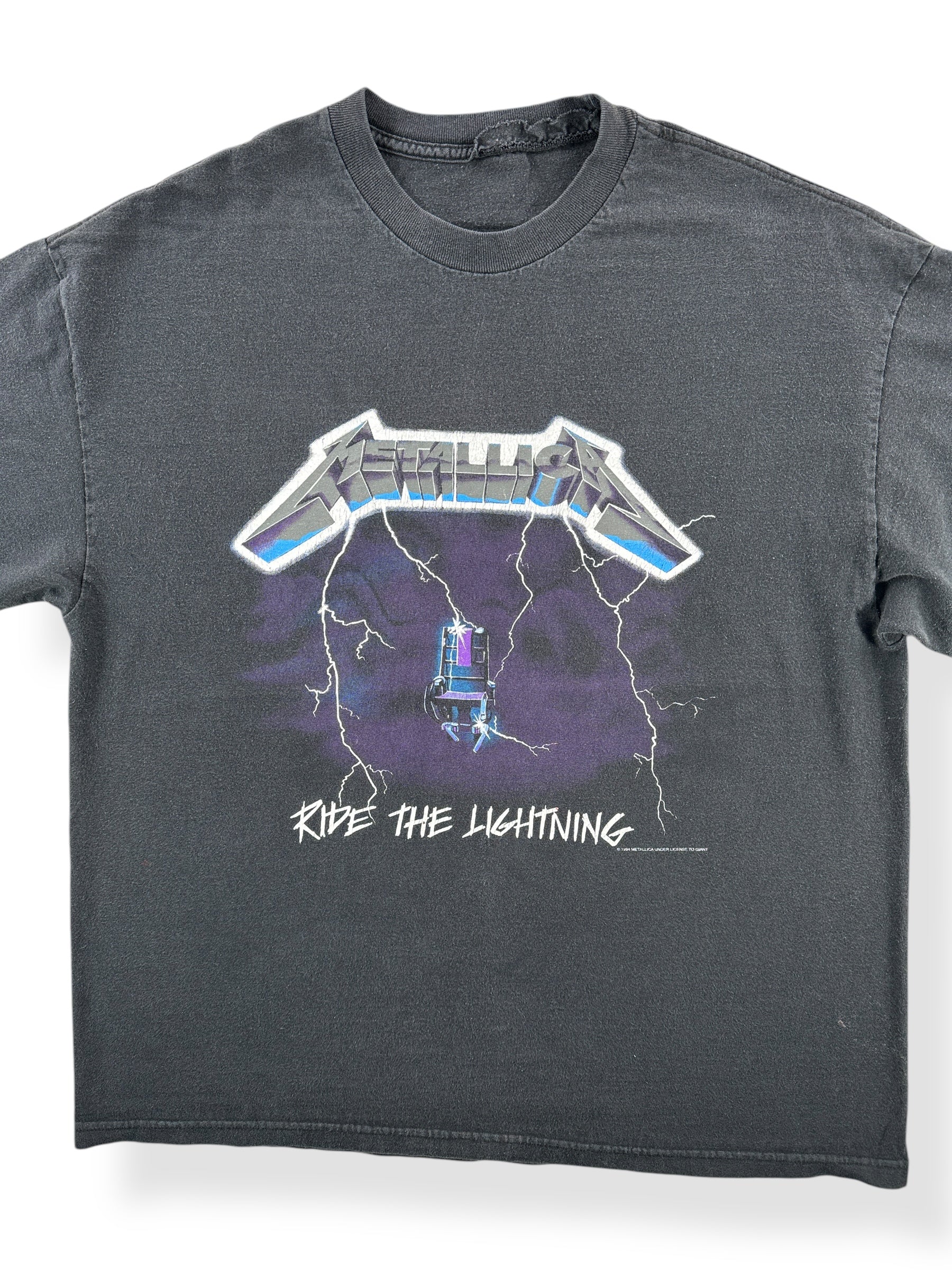 Front Close Up of Vintage 1994 Metallica Ride the Lightning Tee SZ XL