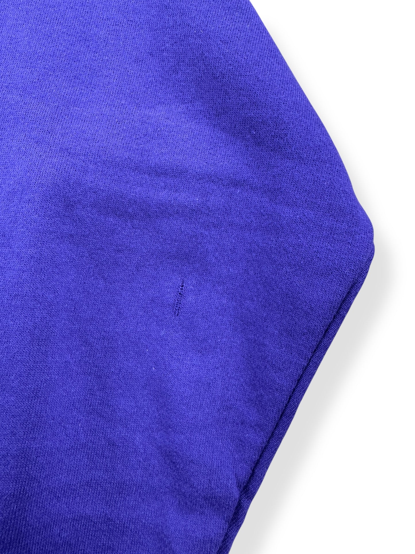 Hole on Sleeve of Vintage Garfield High School Alumni Crewneck SZ XL