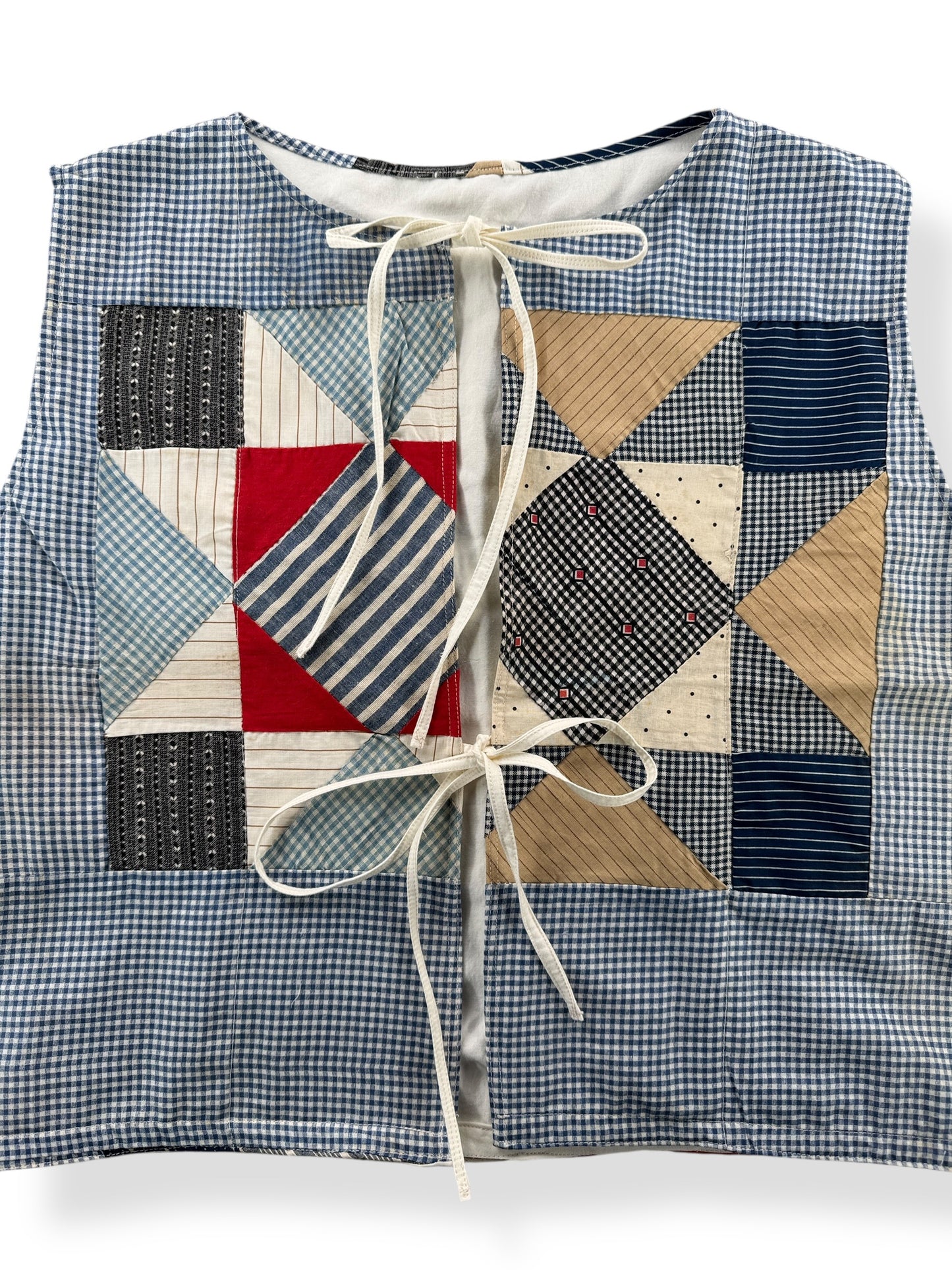 Front Close Up of Archive Craft X Barn Owl Vintage Quilt Tie Tank SZ M