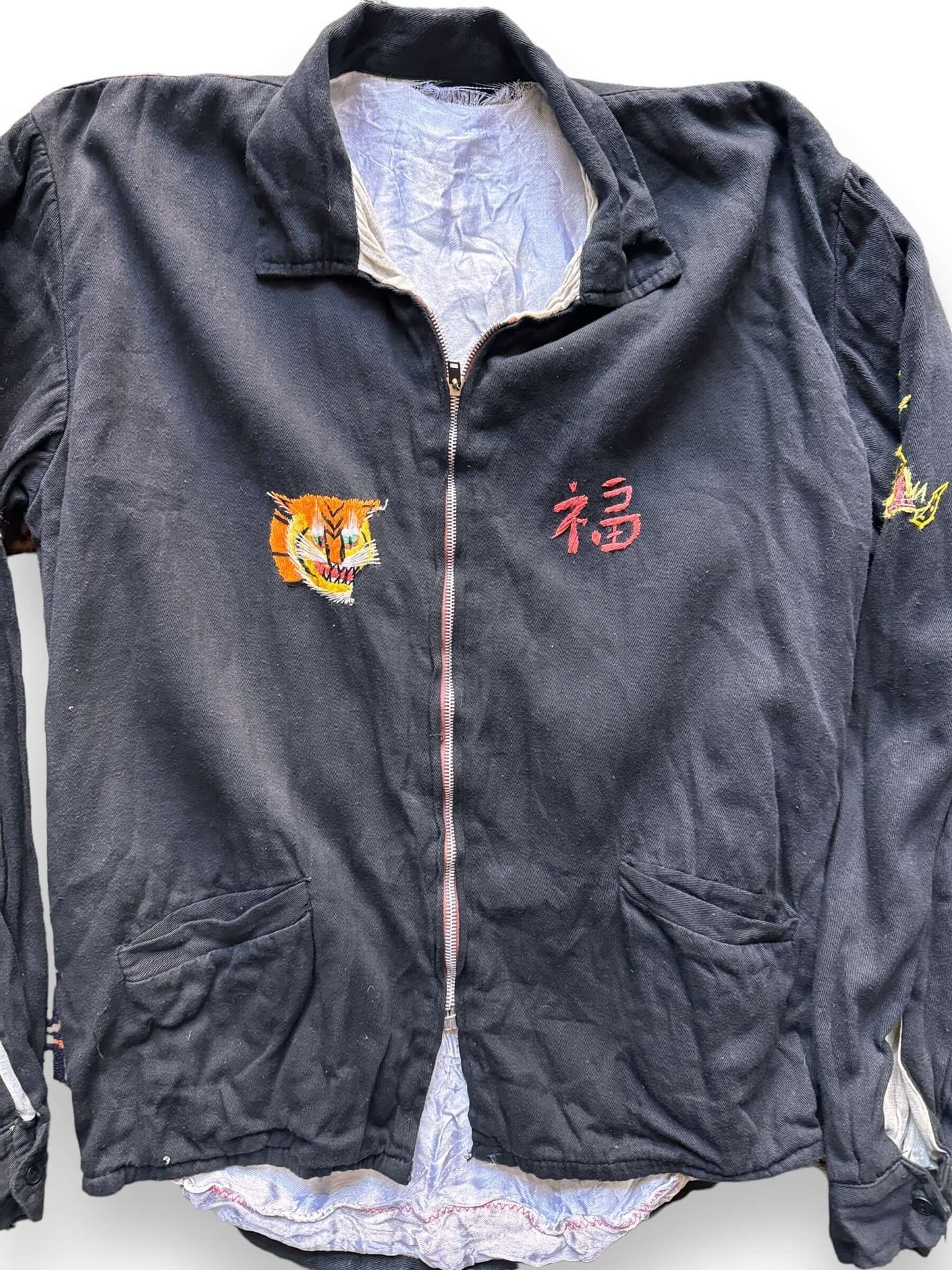 Front Detail on Vintage Viet Nam Souvenir Jacket SZ XL