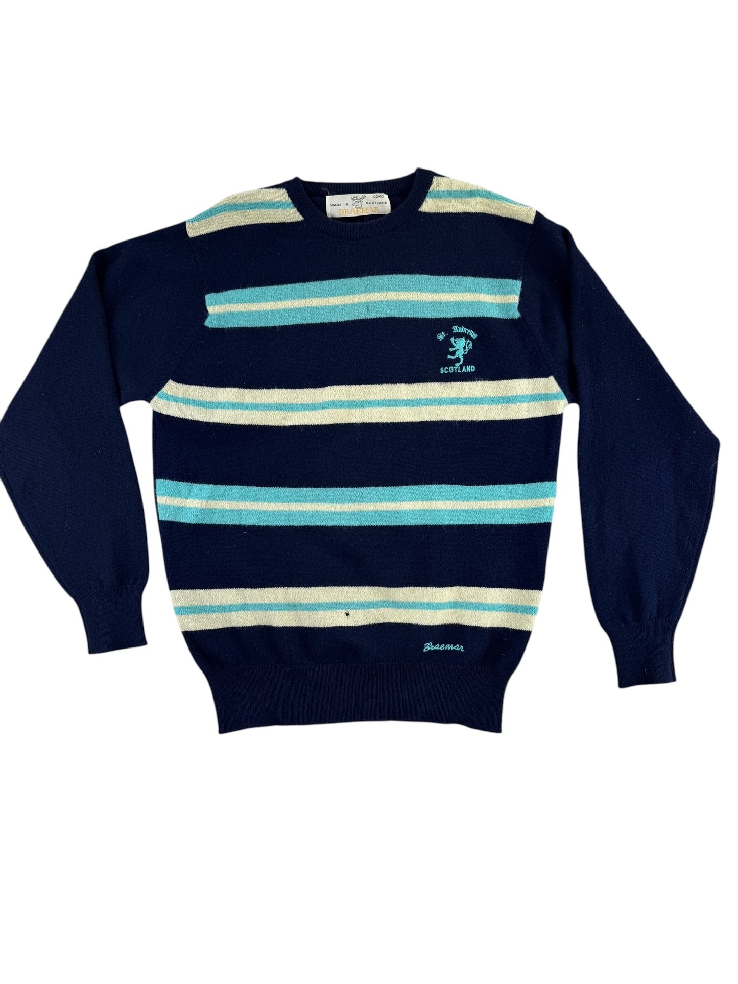 Fronnt view of Vintage Wool Braemar St. Andrews Sweater M