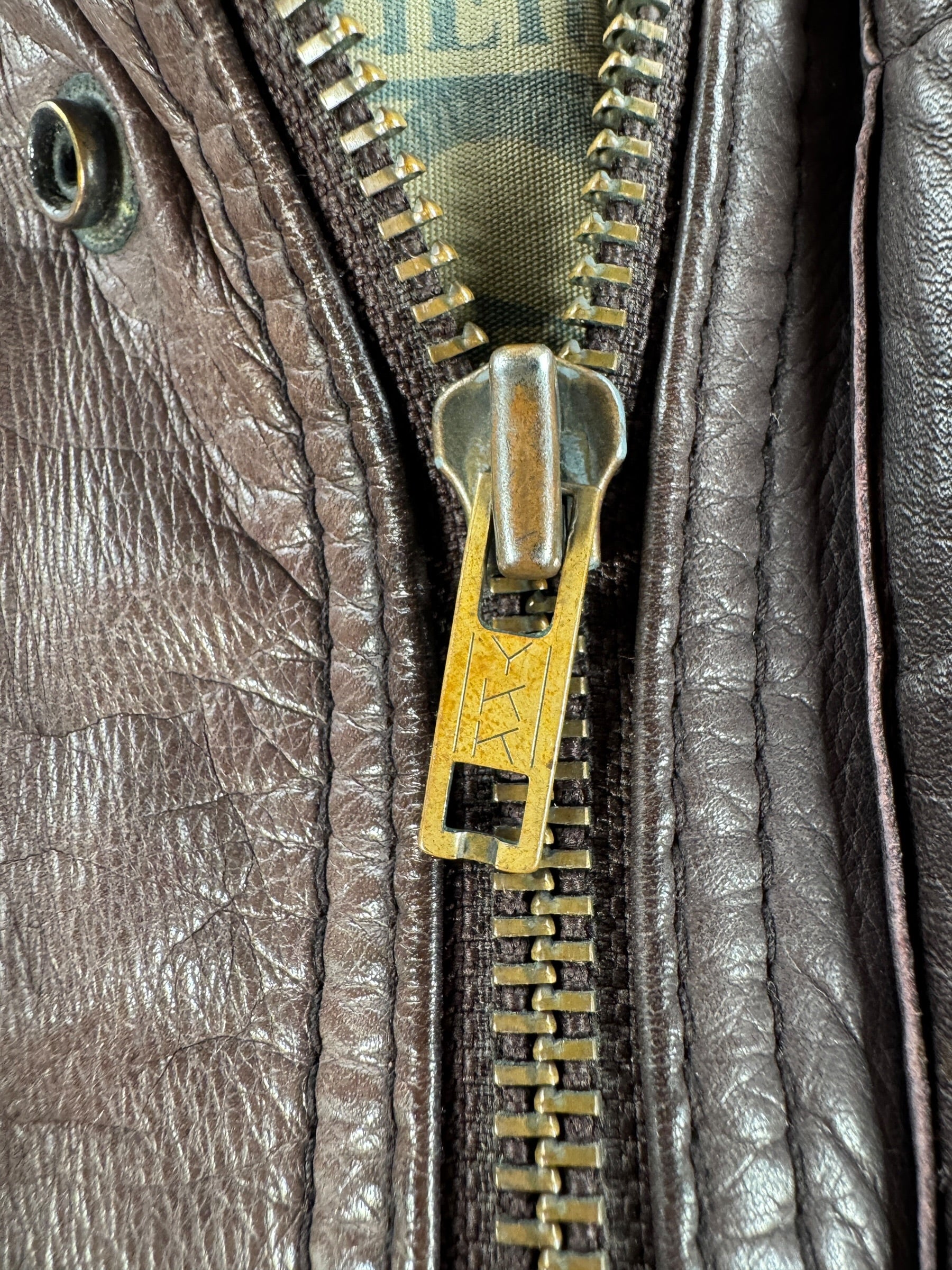 Zipper on Vintage Elliot Kastle 1983 Leather Jacket SZ 40
